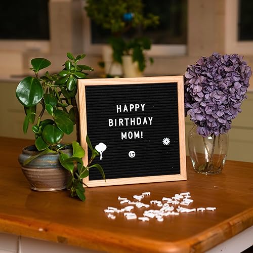 Miniatura 9 de Tablero de letras de fieltro negro  Marco de madera manchado oscuro elegante con letras blancas  Tableros de letreros intercambiables de primera