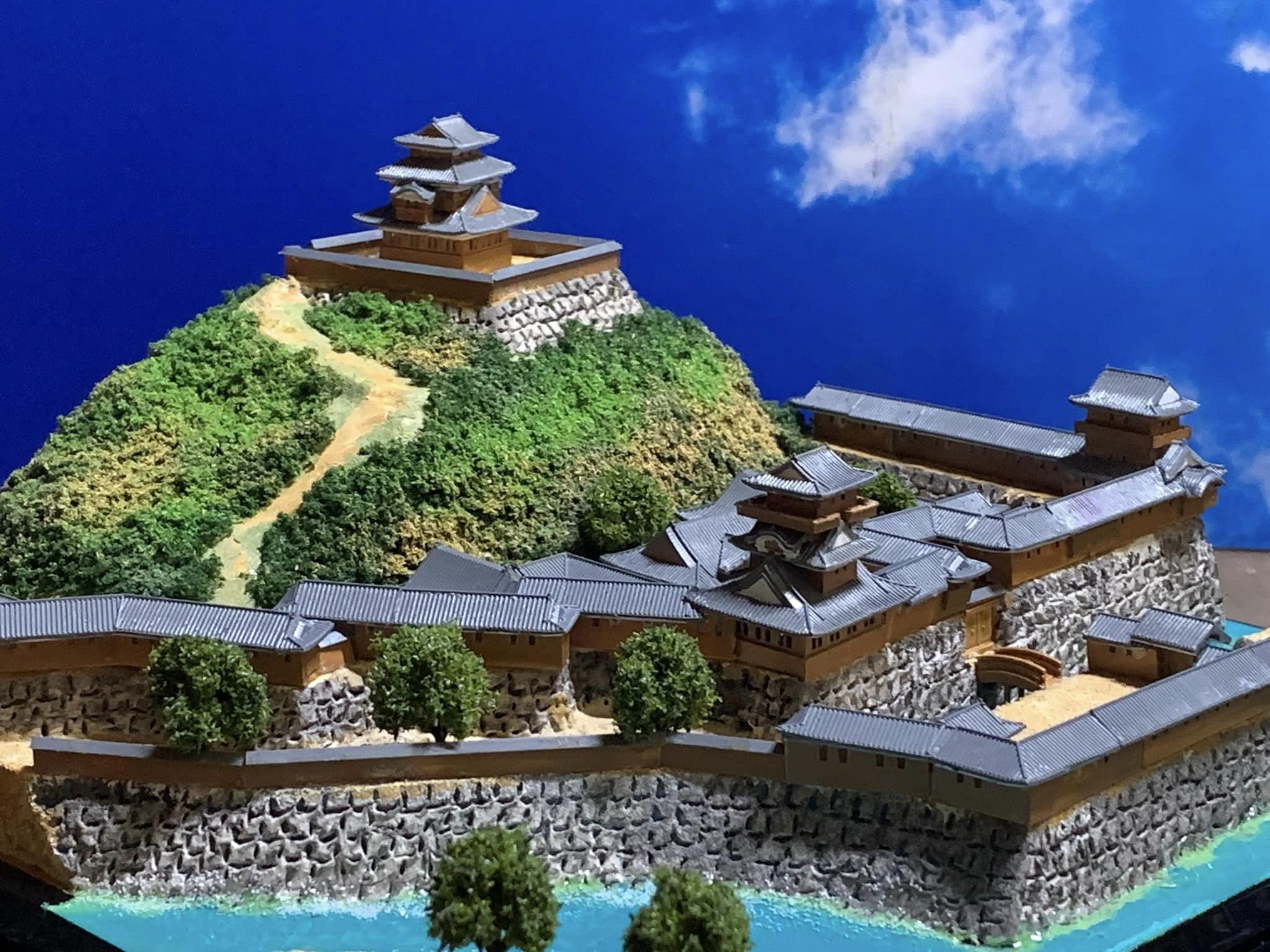 Amazon | [完成品] 日本100名城 徳島城 ケース付き お城 模型