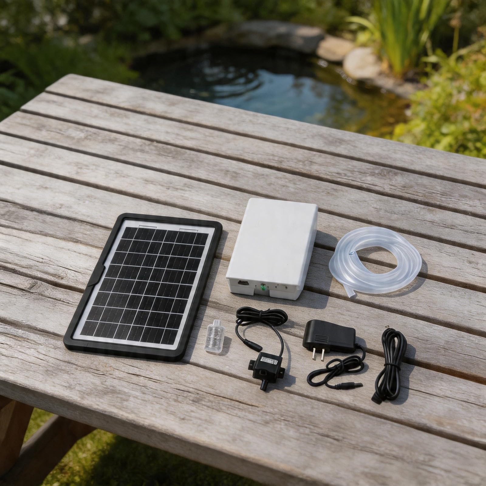 Fontana solare con batteria di riserva, velocità regolabile per aeratore per laghetto da giardino, filtro impermeabile per laghetto e circolazione dell'acqua (9 V, 6 W, 5200 mAH)