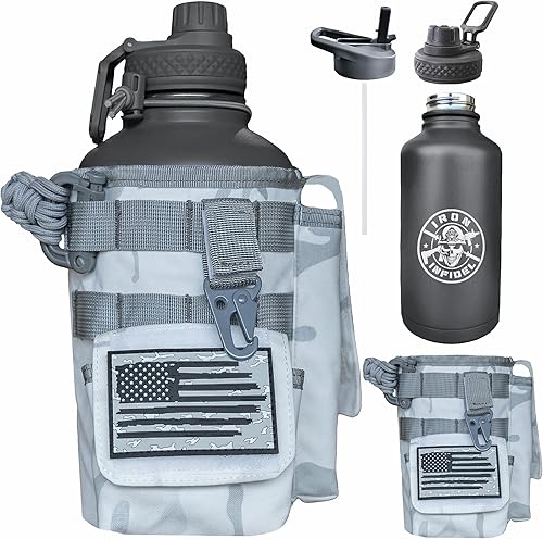 Iron Infidel Battle Bottle - Botella de agua aislada de medio galón con mango de paracord, jarra de agua de acero inoxidable de 64 oz y 2L con funda