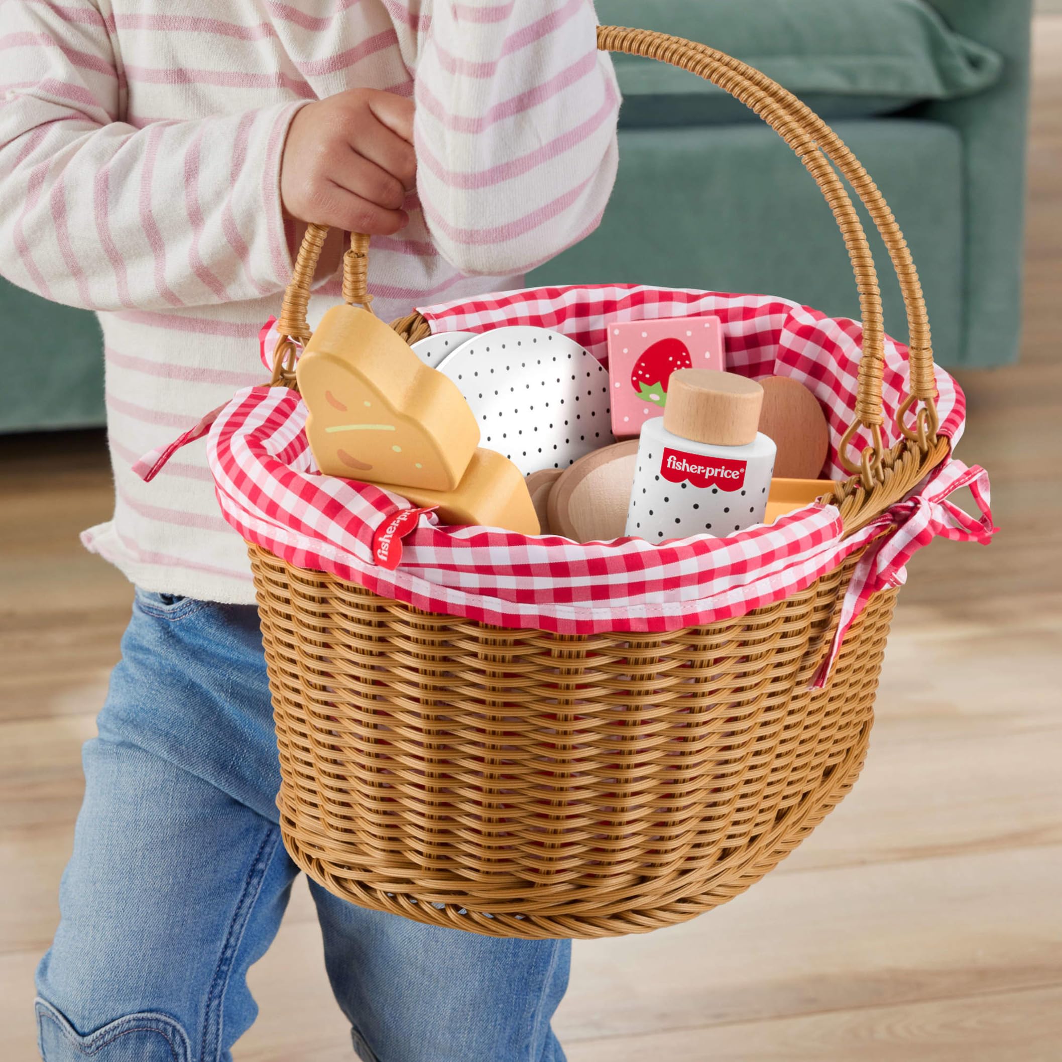 Fisher-Price Juego de cesta de pícnic de madera con comida, juguete de preescolar de imitación con 31 artículos, para niños y niñas a partir de 3 años, HXT81
