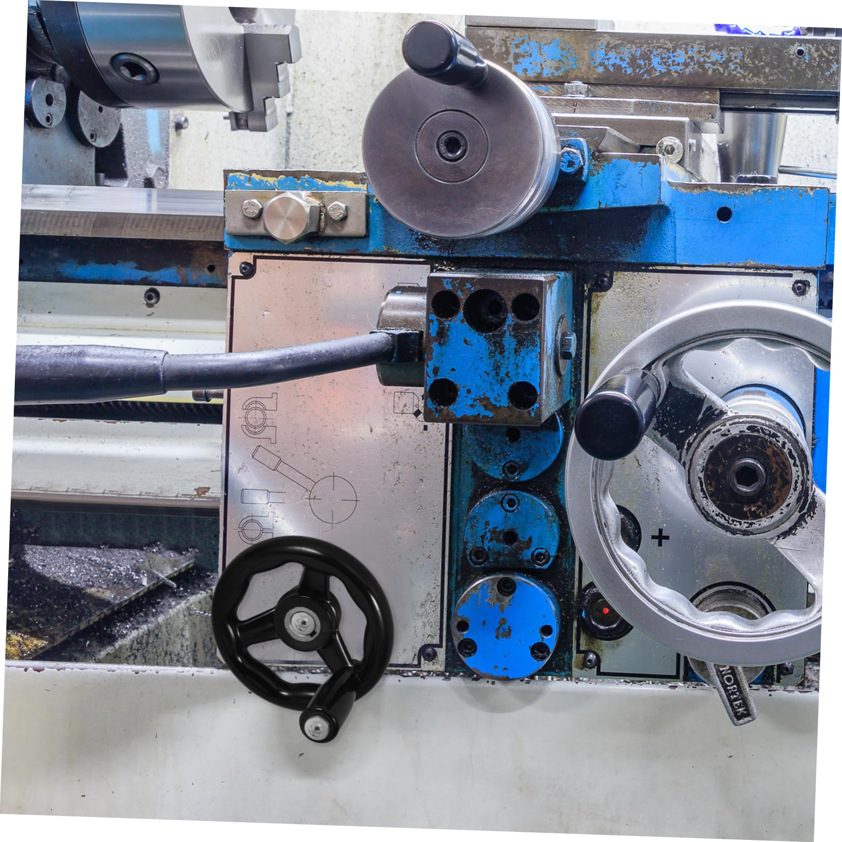 ULTECHNOVO 4pièces Roue À Main Ronde Bakélite Avec Poignée Manivelle À Trois Rayons Pour Machines-outils Applications Mécaniques Accessoire Outil De Fraisage