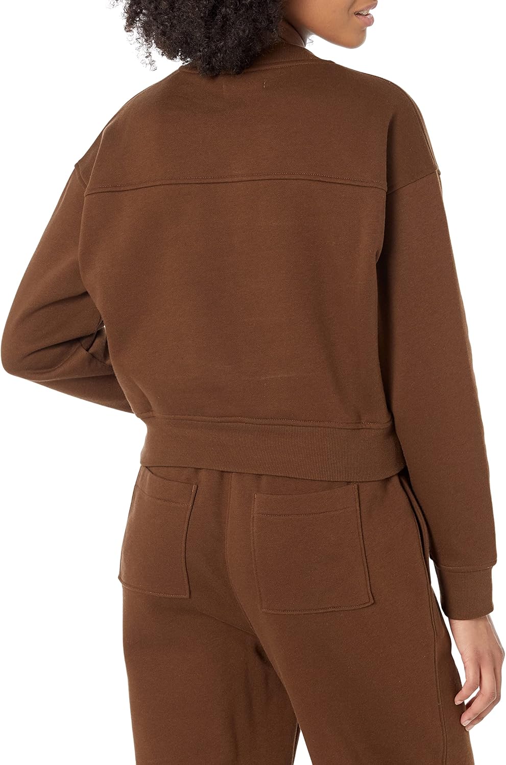 Amazon Essentials Women's Cropped Drop Shoulder Long Sleeve Sweatshirt (Available in Plus Size)