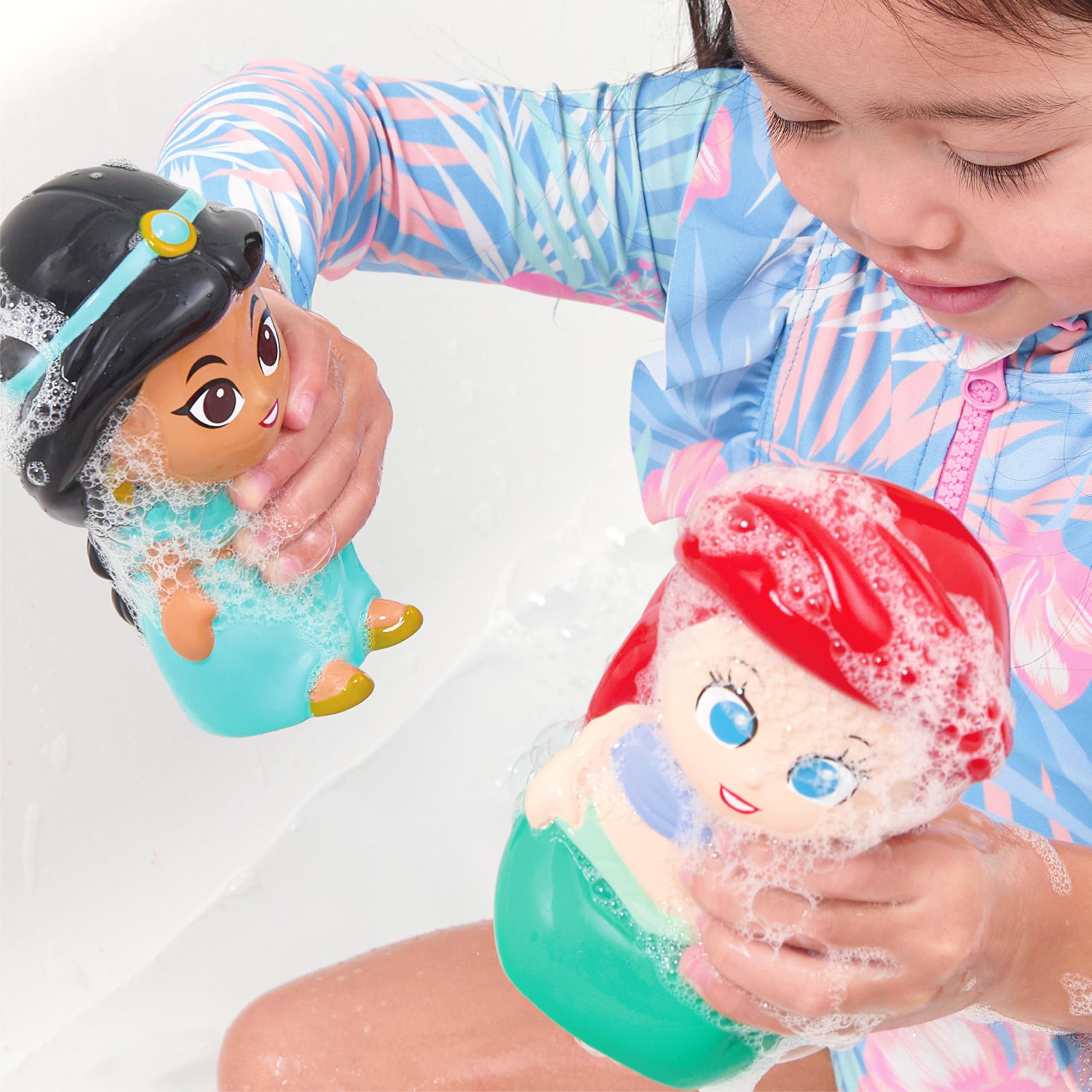 Disney Princess – 5-teiliges Bad-Spritz-Eimer-Set, Badespielzeug für Baby und Kleinkinder, inklusive Organizer-Eimer, zum Aufbewahren von Wasserspielzeug
