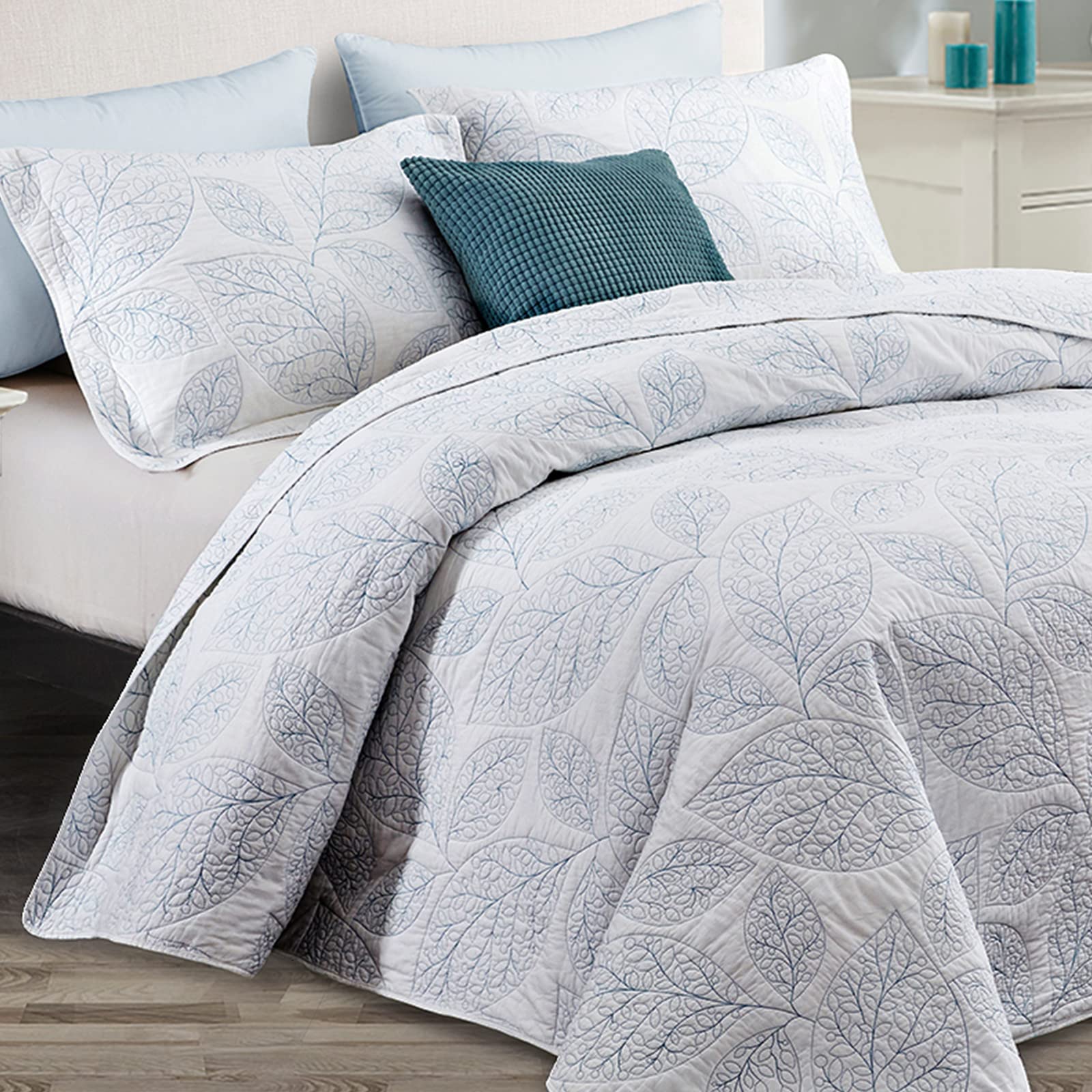 bed quilted throws