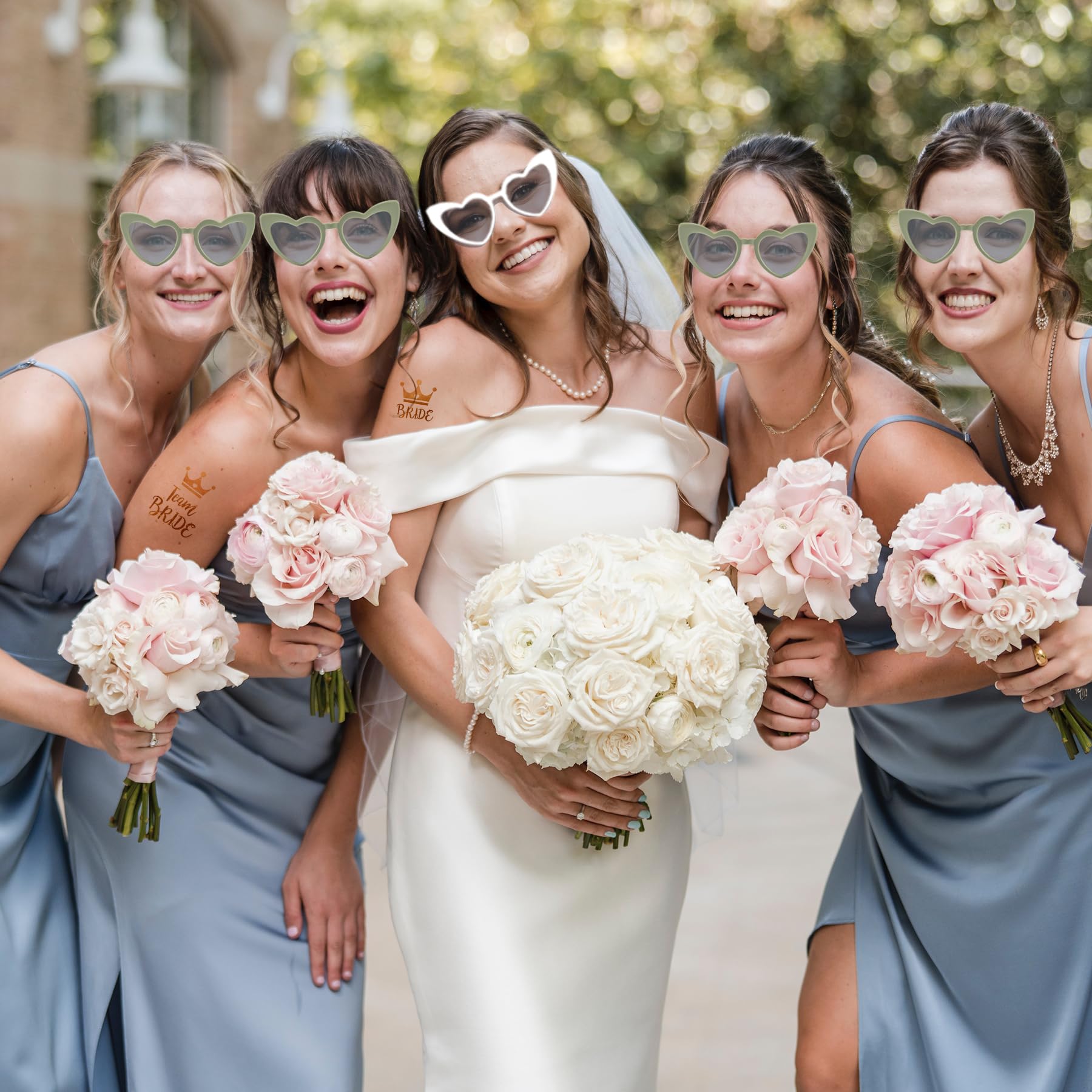 48 Pezzi Team Bride Set: Occhiali a Forma di Cuore, Braccialetti, Tatuaggi per Addio al Nubilato - Bride to Be Gadget