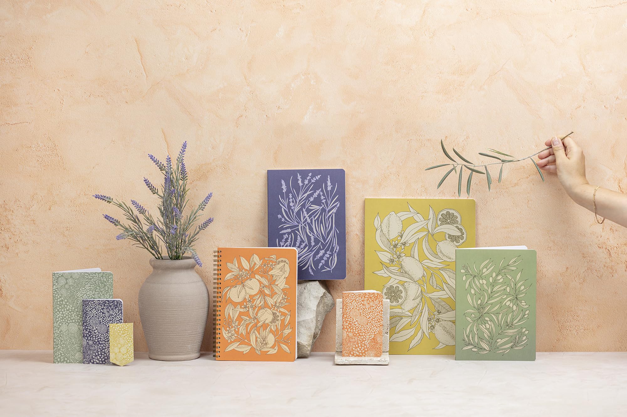 Clairefontaine Porte-Revue Fleurs de Citronnier Carton 25x10x32,5cm Jardin des Sens