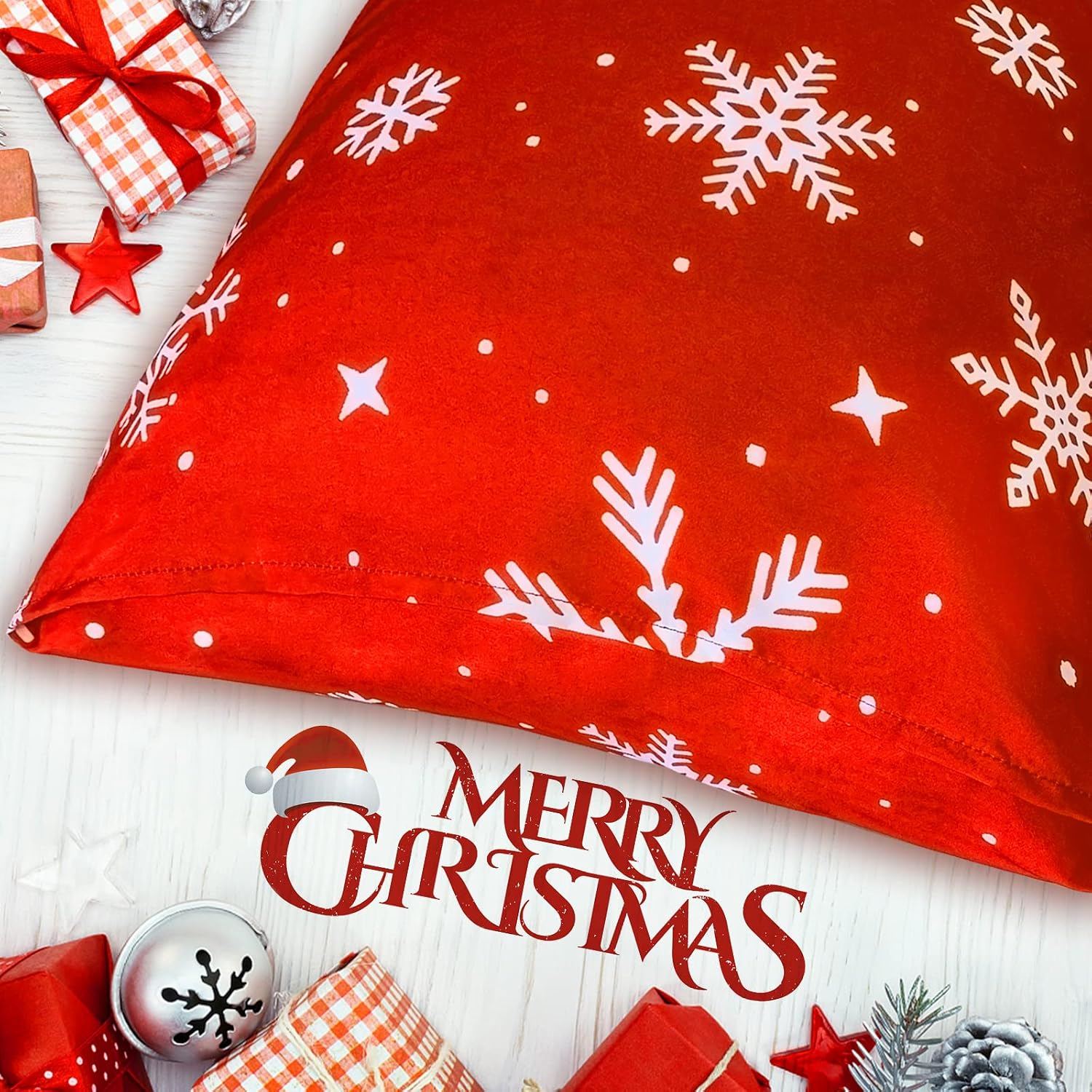 YIYEA Christmas Pillow Cases Queen Size Set of 2, Ultra Soft Double Brushed Microfiber Pillowcases Queen, Christmas Snowflake Bed Pillow Covers, Fade Resistant, Easy Slip-On (20"x30") 4 81O9Y19r+7L. AC SL1500