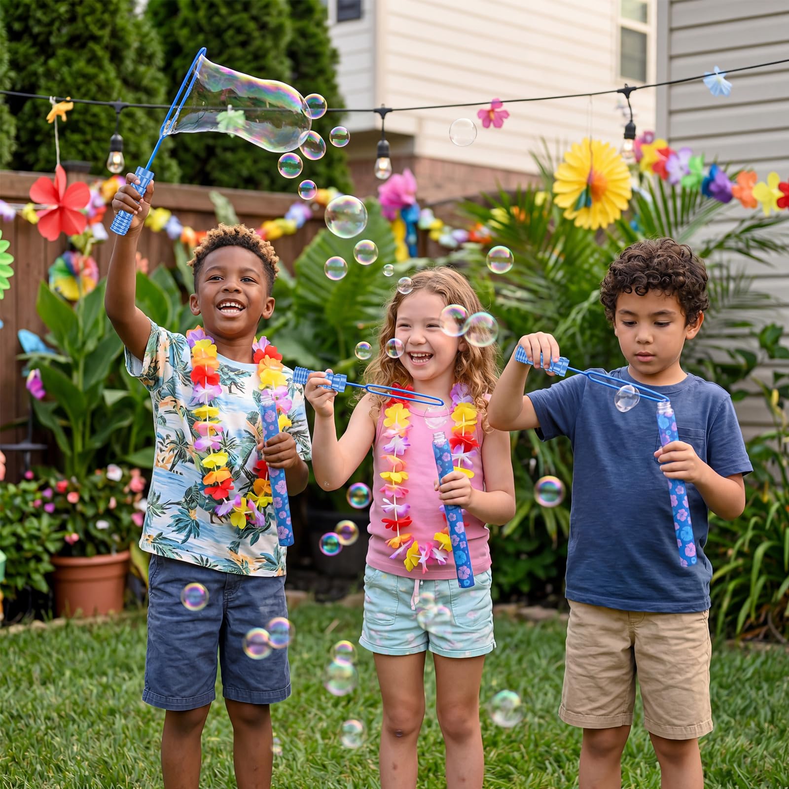 Hollowfly 12 bacchette a bolle hawaiane per bambini da 36 cm, fiori tropicali, grandi bacchette a tema hawaiano, bomboniere per feste estive in piscina, attività all'aperto, forniture di compleanno