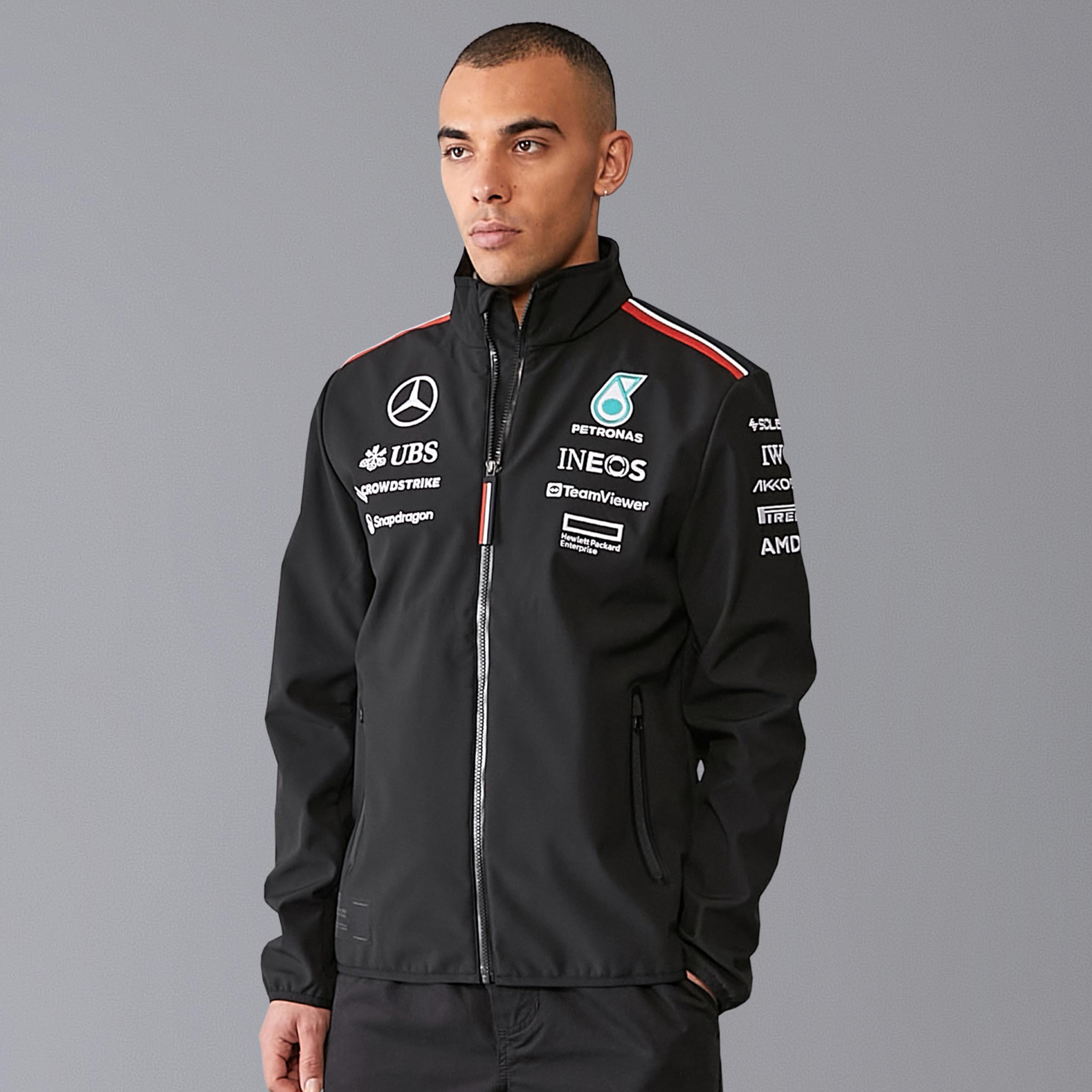 Mercedes AMG Petronas Chaqueta Softshell del equipo F1 2024 para hombre - Negro - Tamaño: XXL