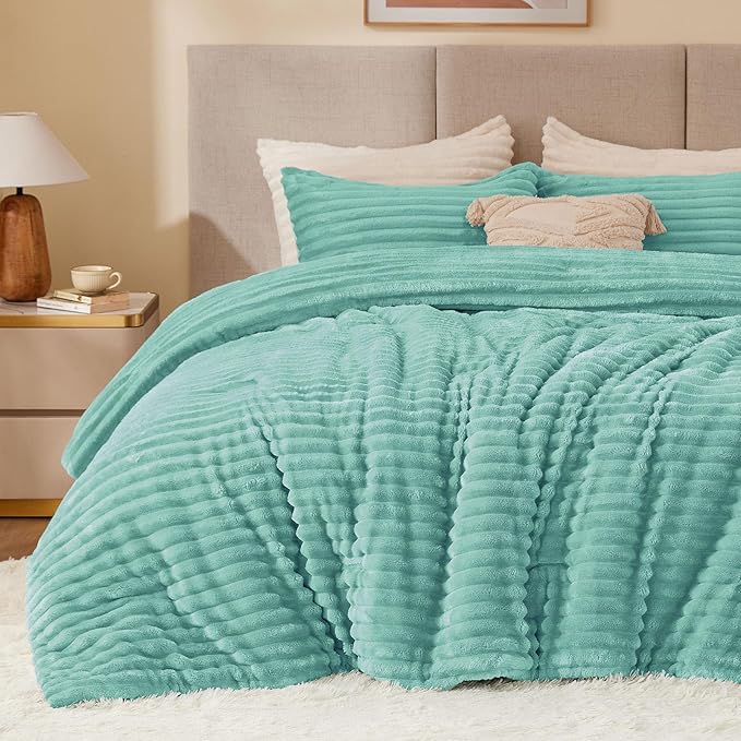 BEDELITE Fleece Twin Comforter Set -Super Soft & Warm Fluffy Haze Blue Bedding, Luxury Fuzzy Heavy Bed Set for Winter with 1 Pillow case