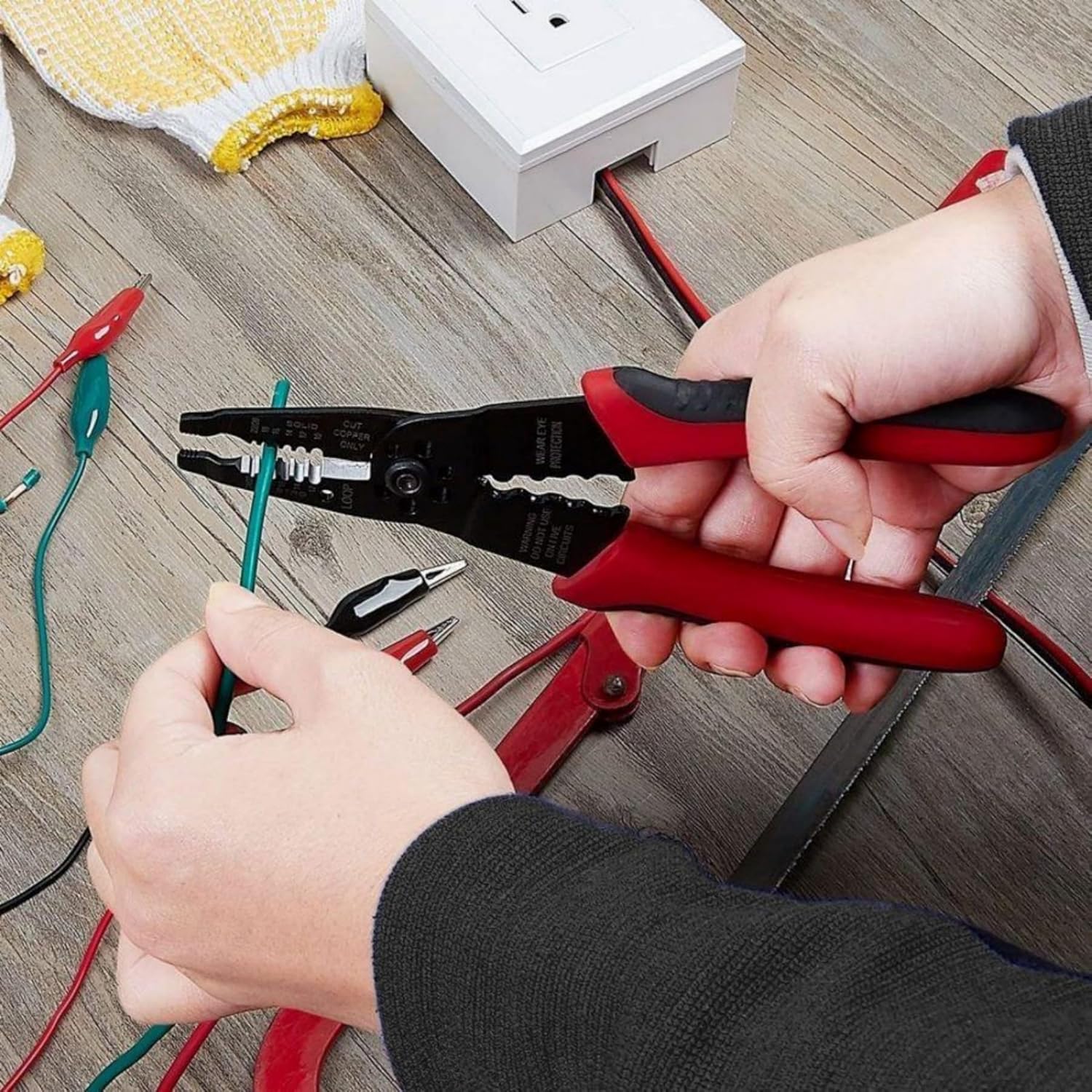 Professional 8-inch Wire Stripper/Crimper, Multi-Function Hand Tool, Black+Red