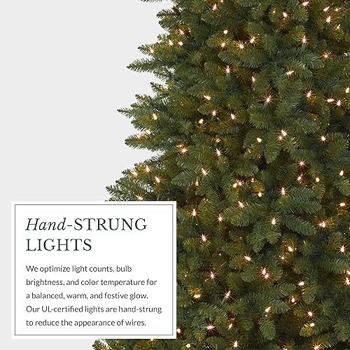 Miniatura 4 de Balsam Hill Abeto de montaña Berkshire preiluminado de 6.5 pies, árbol de Navidad artificial delgado con 500 luces LED transparentes, tecnología de