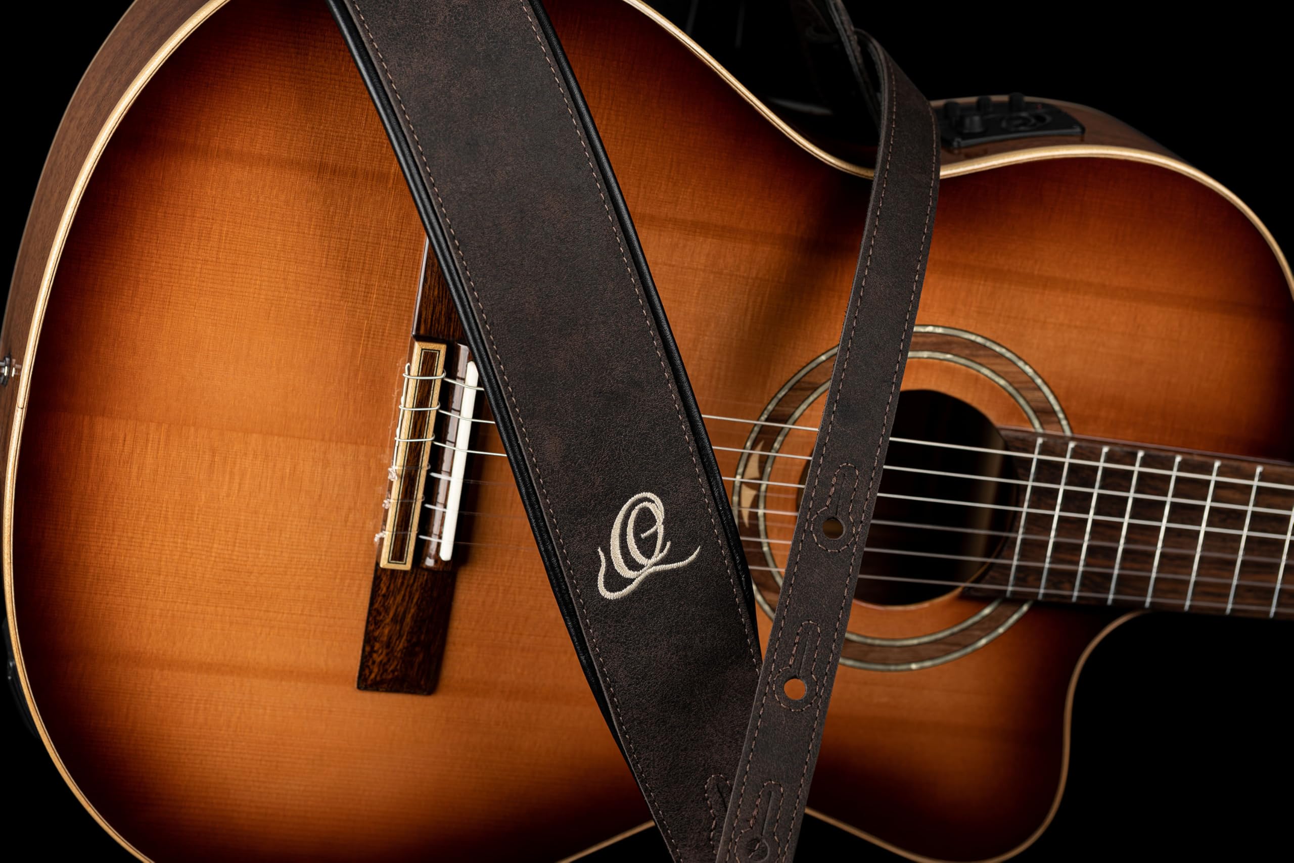Ortega Guitars Gitarrengurt Länge Verstellbar - Akustik Gitarre / Bass, E-Gitarre, E-Bass - Artist Series - Echtleder, Deep Forest Brown (OSAR-2)