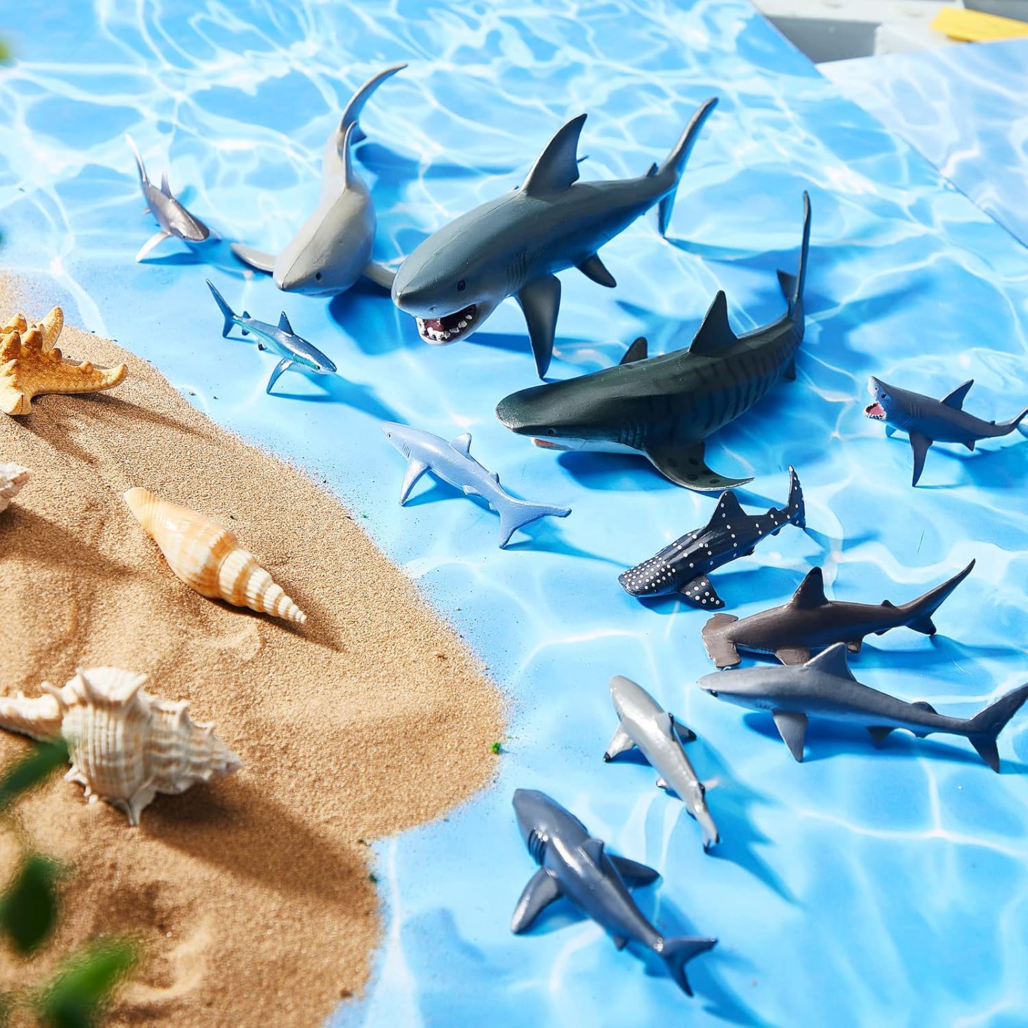 15 Pcs Plastic Shark Toys - Assorted Ocean Animal Figurines, Realistic Bath Toys, Sea Creature Figures, Marine Animals for Kids Birthday Party Favor, Cake Topper, Cognitive Toy