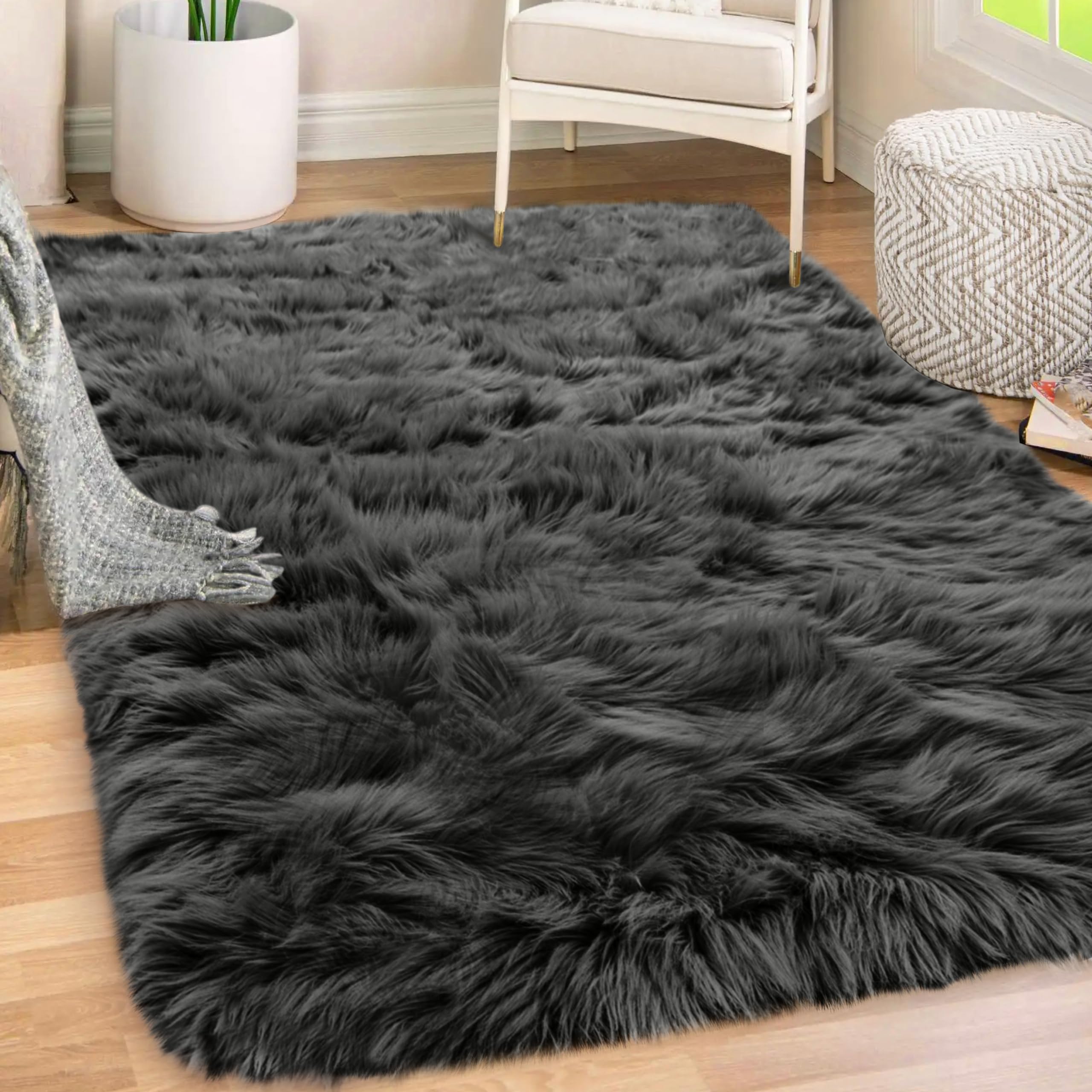 Gorilla Grip Fluffy Faux Fur Rug, 5x7, Machine Washable Soft Furry Area Rugs, Rubber Backing, Plush Floor Carpets for Baby Nursery, Bedroom, Living Room Shag Carpet, Luxury Home Decor, Charcoal
