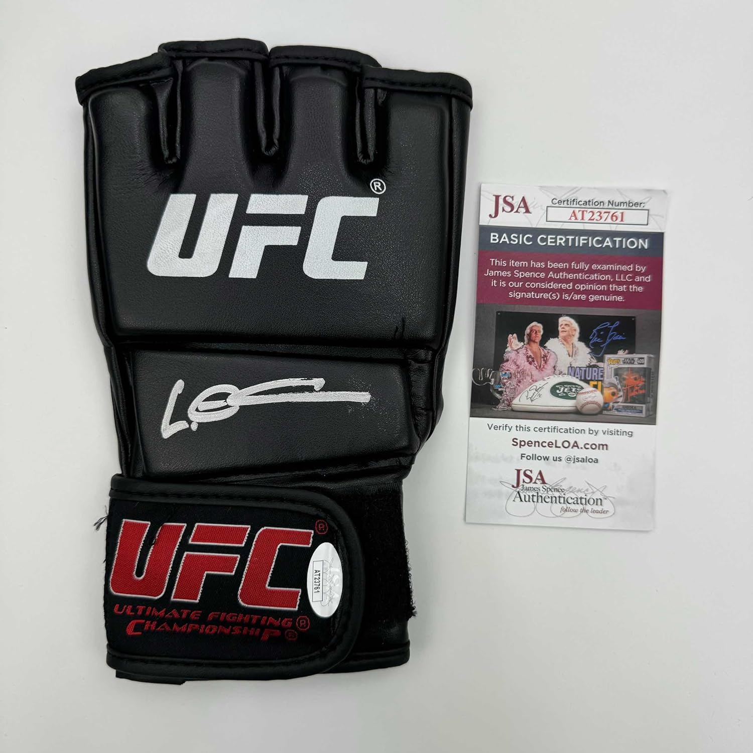 AutógrafoFirmado Leon Edwards Negro UFC MMA Guante Ultimate Fighting JSA COA