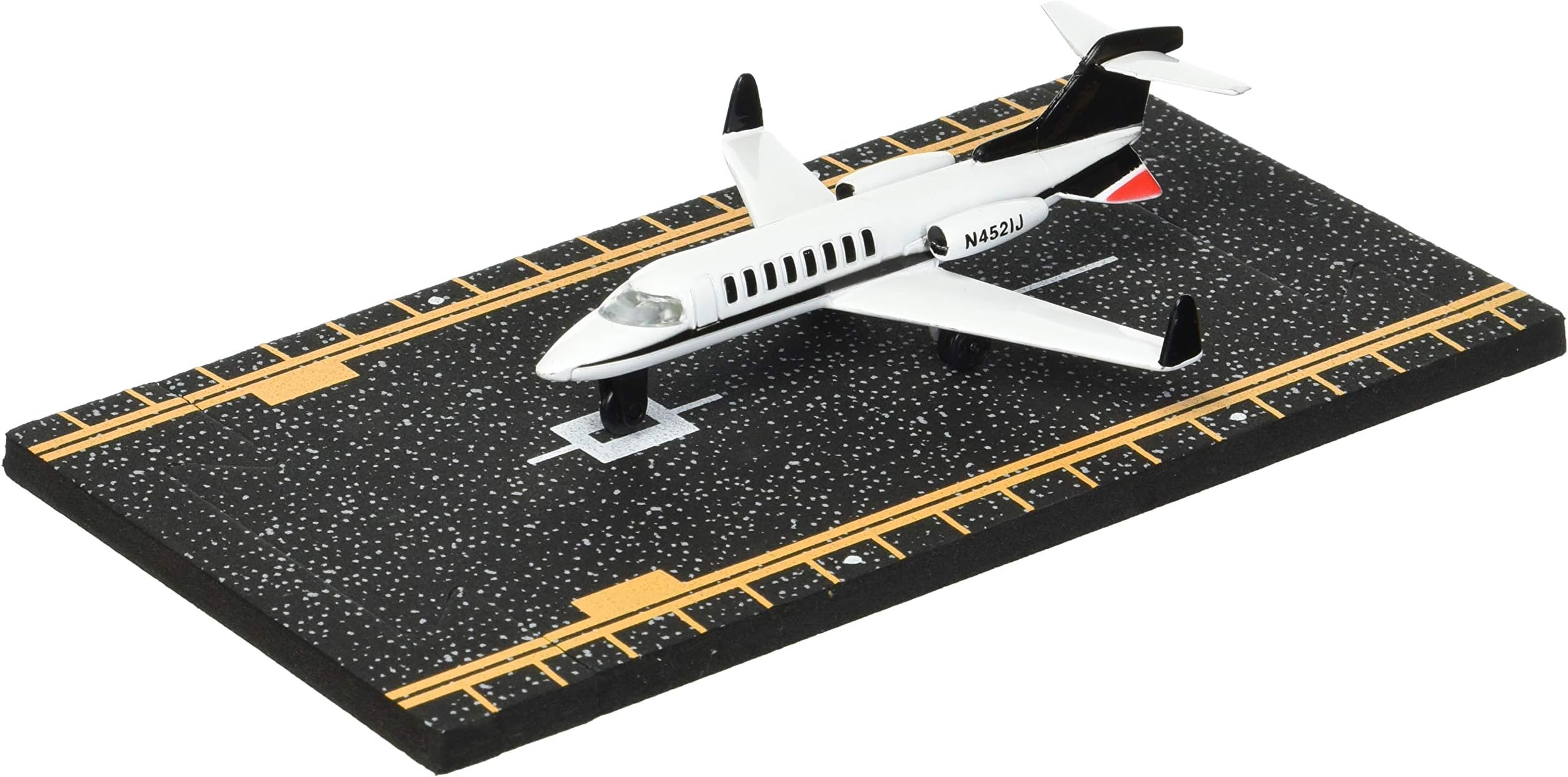 Hot Wings Planes Private Jet with Connectible Runway in Aviation Museums Nationwide