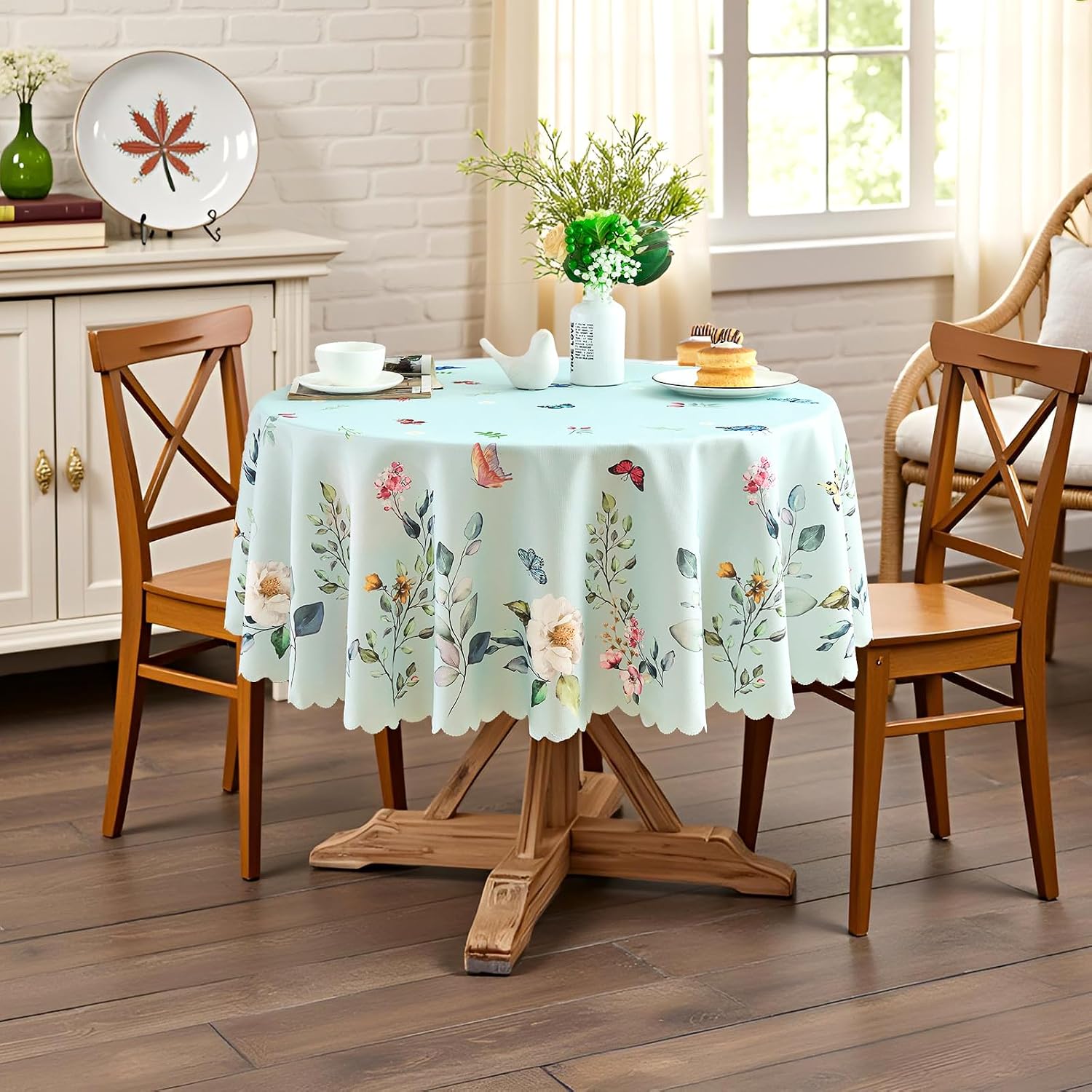Round Tablecloth 60 Inch Spring Floral Table Cloth Scalloped Edge Silky Soft Light Fabric Waterproof Wrinkle Free Washable Table Cover for Kitchen Dining Outdoor Birthday Patio Party Decor (Green)