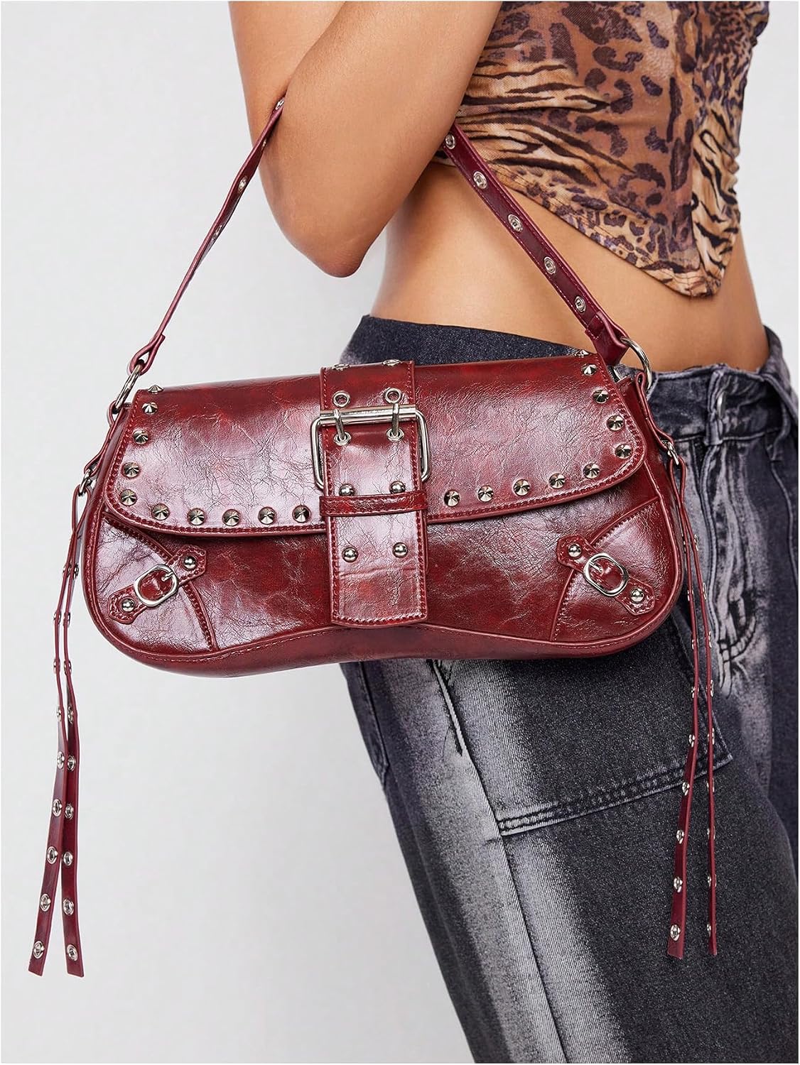Verdusa Women's Y2K Purse Trendy Goth Studded Punk Leather Shoulder Bag 2000s Purse