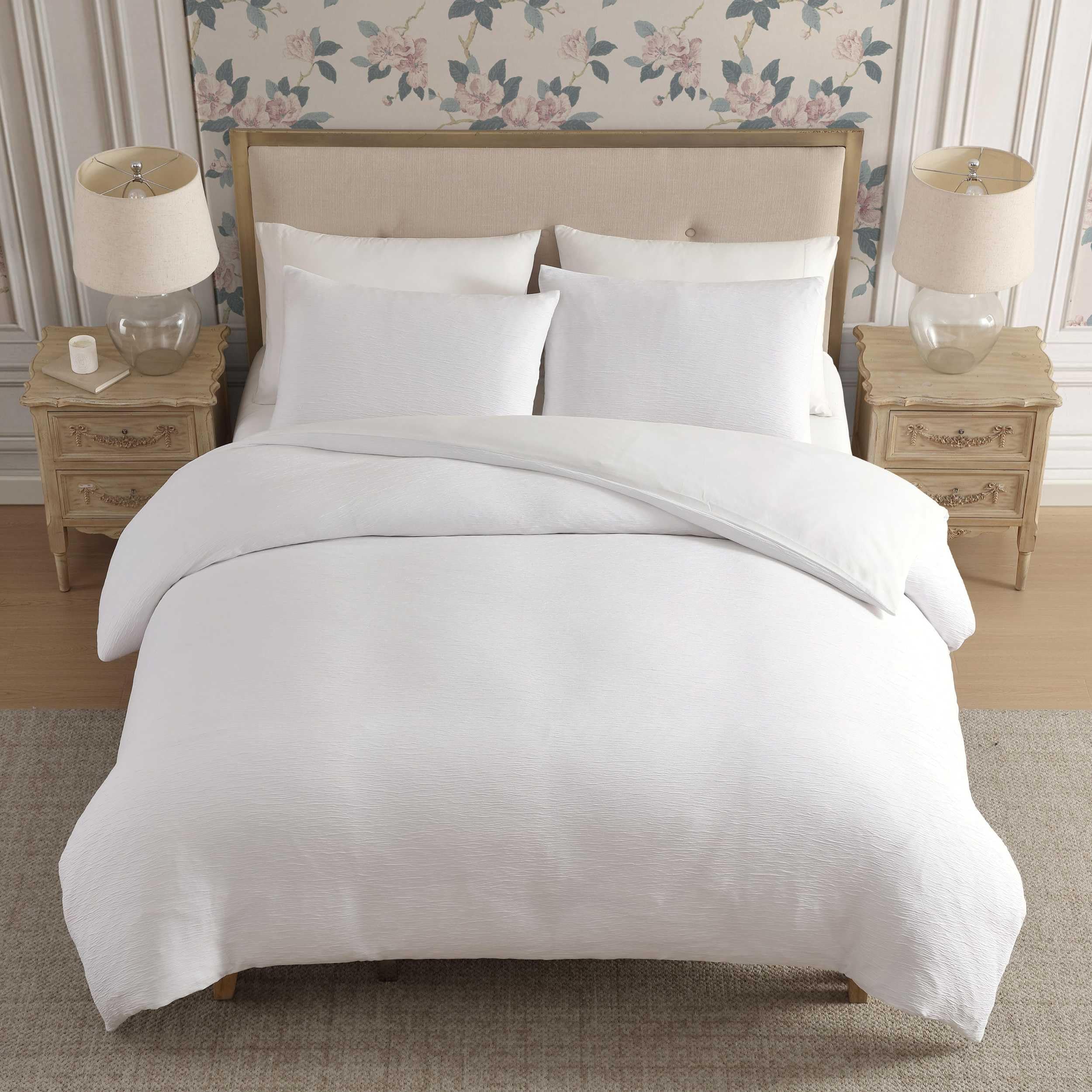 Amazon.com: Laura Ashley - Queen Size Duvet Cover Set, 100% Soft