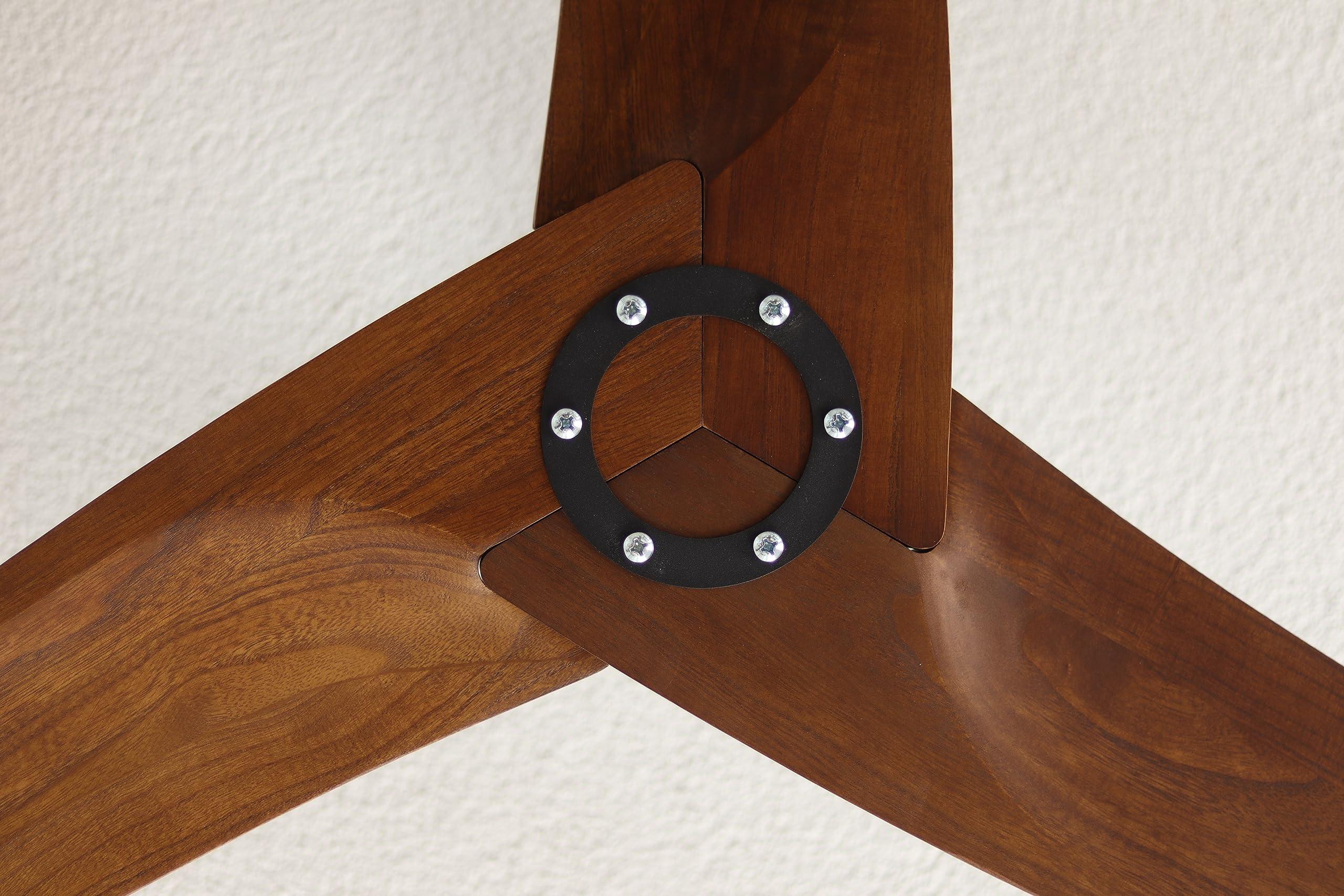 PEPEO – Lypsi Deckenventilator mit Fernbedienung | Sehr leiser Deckenventilator mit Rückwärtslauf und Timerfunktion. Ventilator Durchmesser 142 cm. Farbe: Schwarz/Holz dunkel