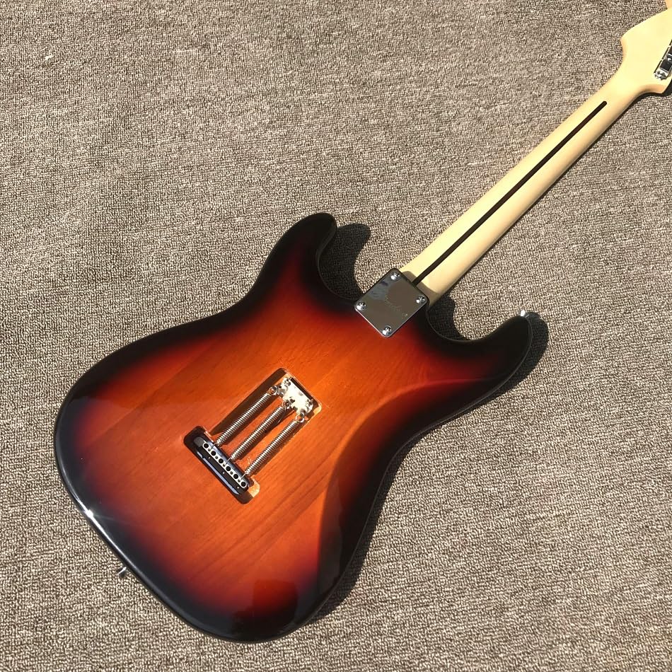 Chitarra elettrica con tastiera smerlata in colore tramonto capotasto in ottone - Guitarra Electrica professionale e personalizzata