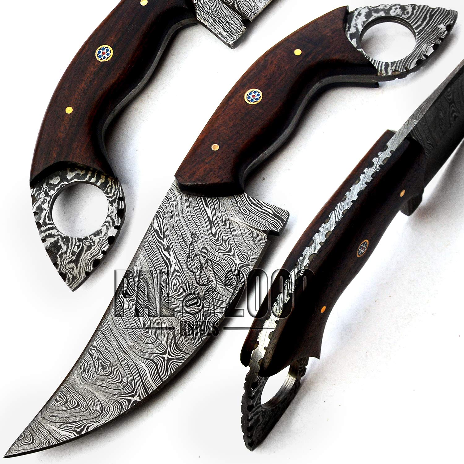 Coltello artigianale in acciaio di Damasco con fodero 9683