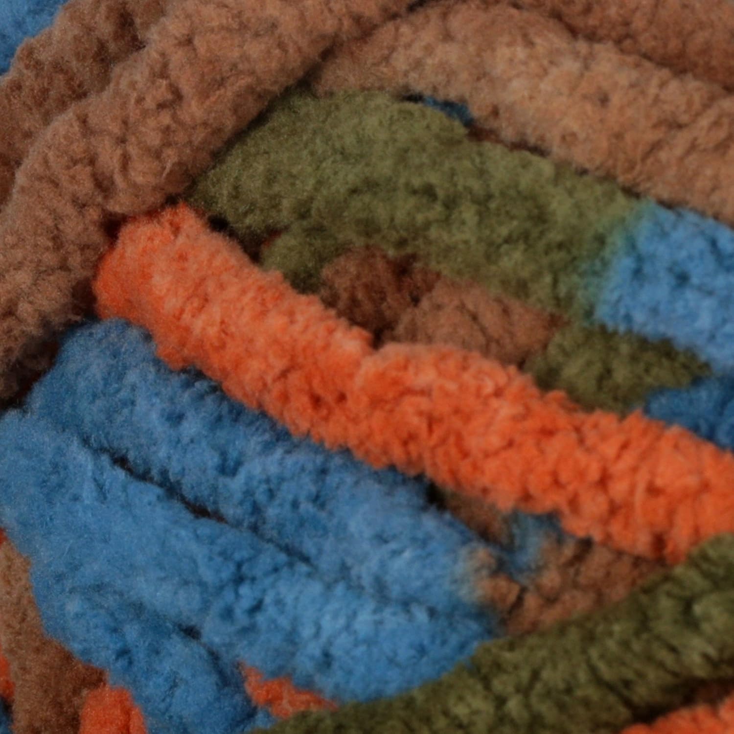 Bernat Blanket Yarn - 6 Pack with Pattern Cards in Color (Cozy Cabin)