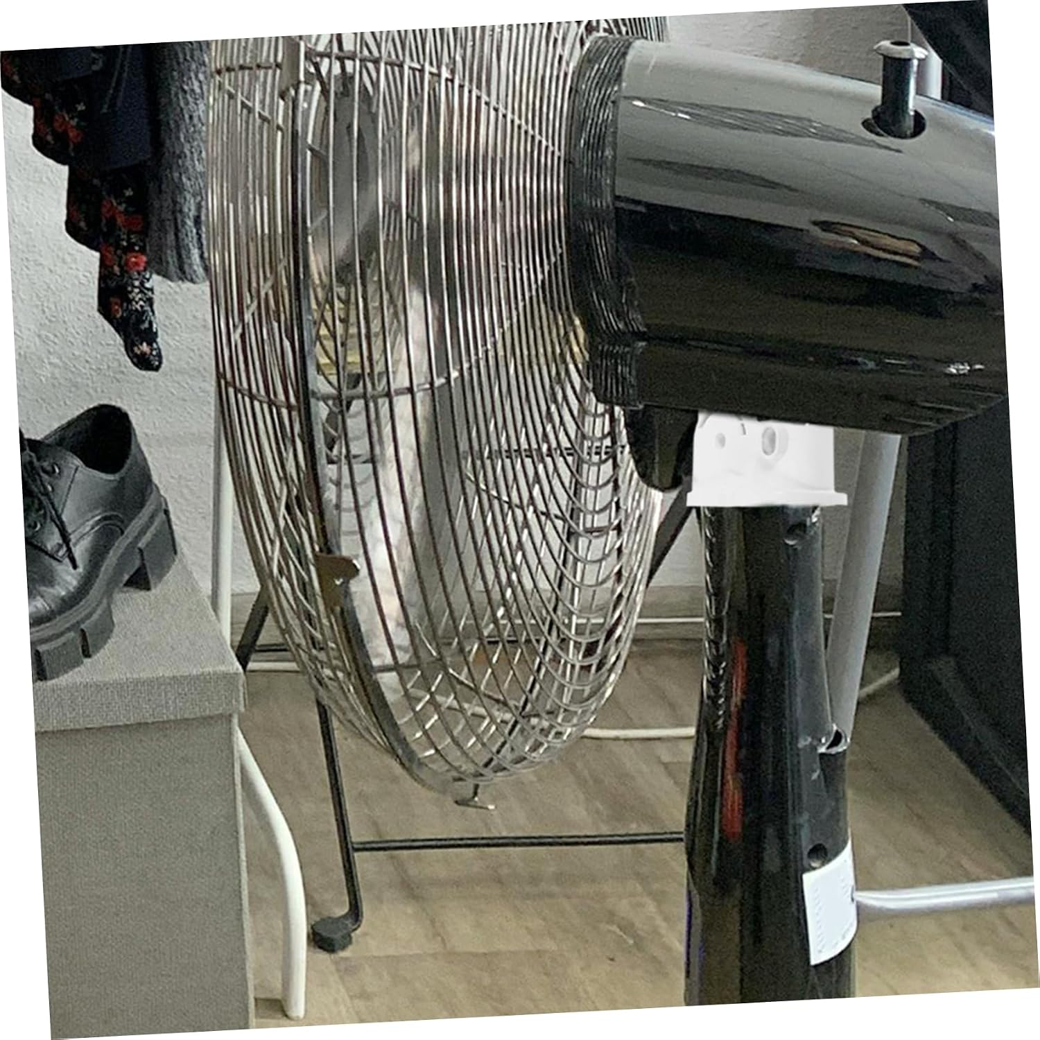 POPETPOP Fan Accessories Car Motor Headset Oscillating Stroller Buggy Holder Portable Bracket Seat Fans Fan Connector Rack Household Floor Fan Part Fixed Rack for Floor Fan Abs White