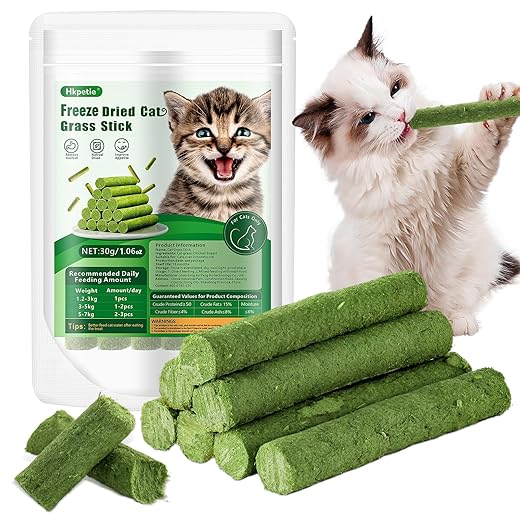 30g Cat Grass Sticks, Delicious Cat Grass Teething Stick Edible Cats Chew Toy Cat Treats Snack for Teeth Cleaning and Hairball Removal