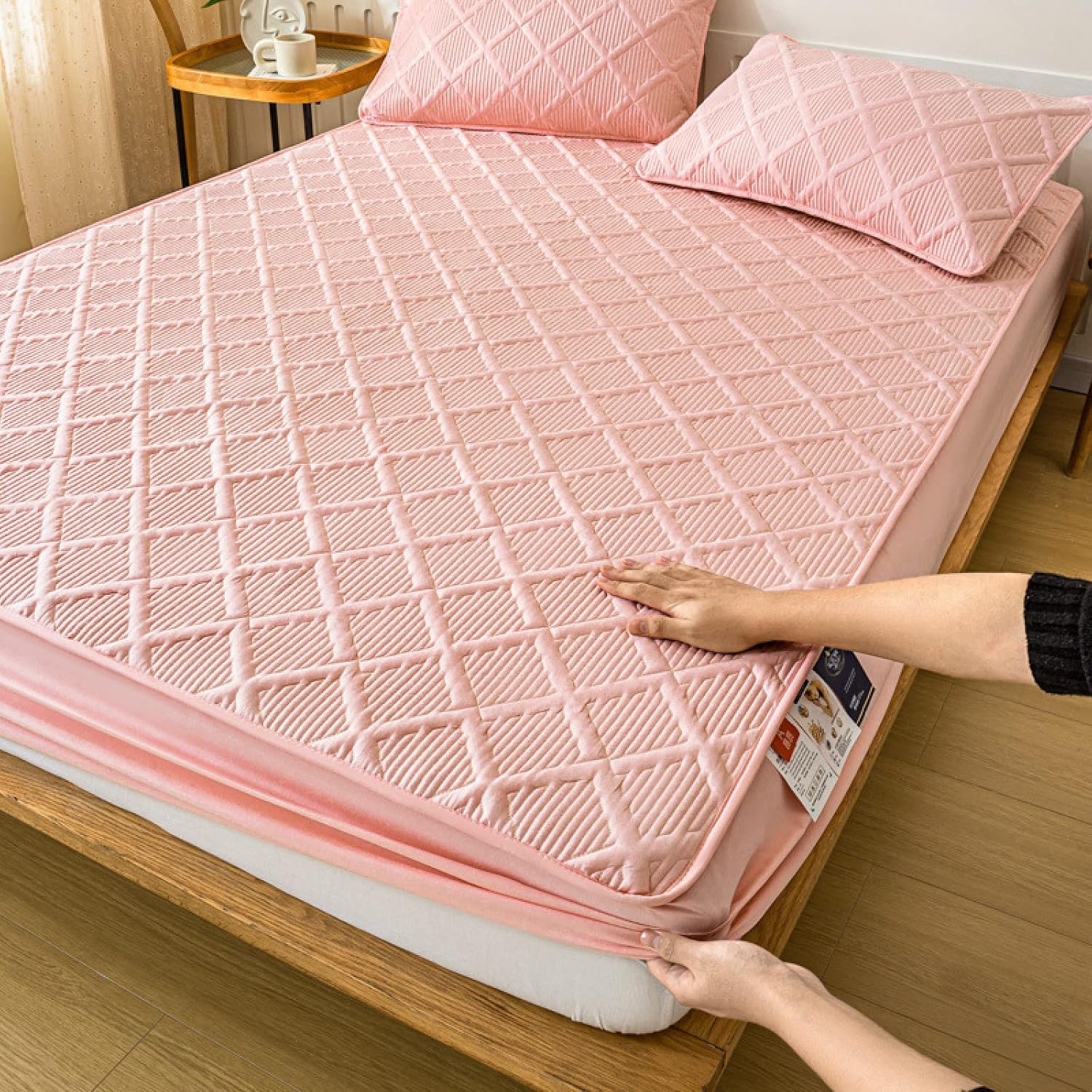 FCLDESHOP Mattress Encasement,Skin-Friendly Brushed Fiber Quilted Bedding Sheets, Solid Color Printing Bedspread Fits 12”/30cm Deep Mattresses,Checkered Pink,135 * 200cm