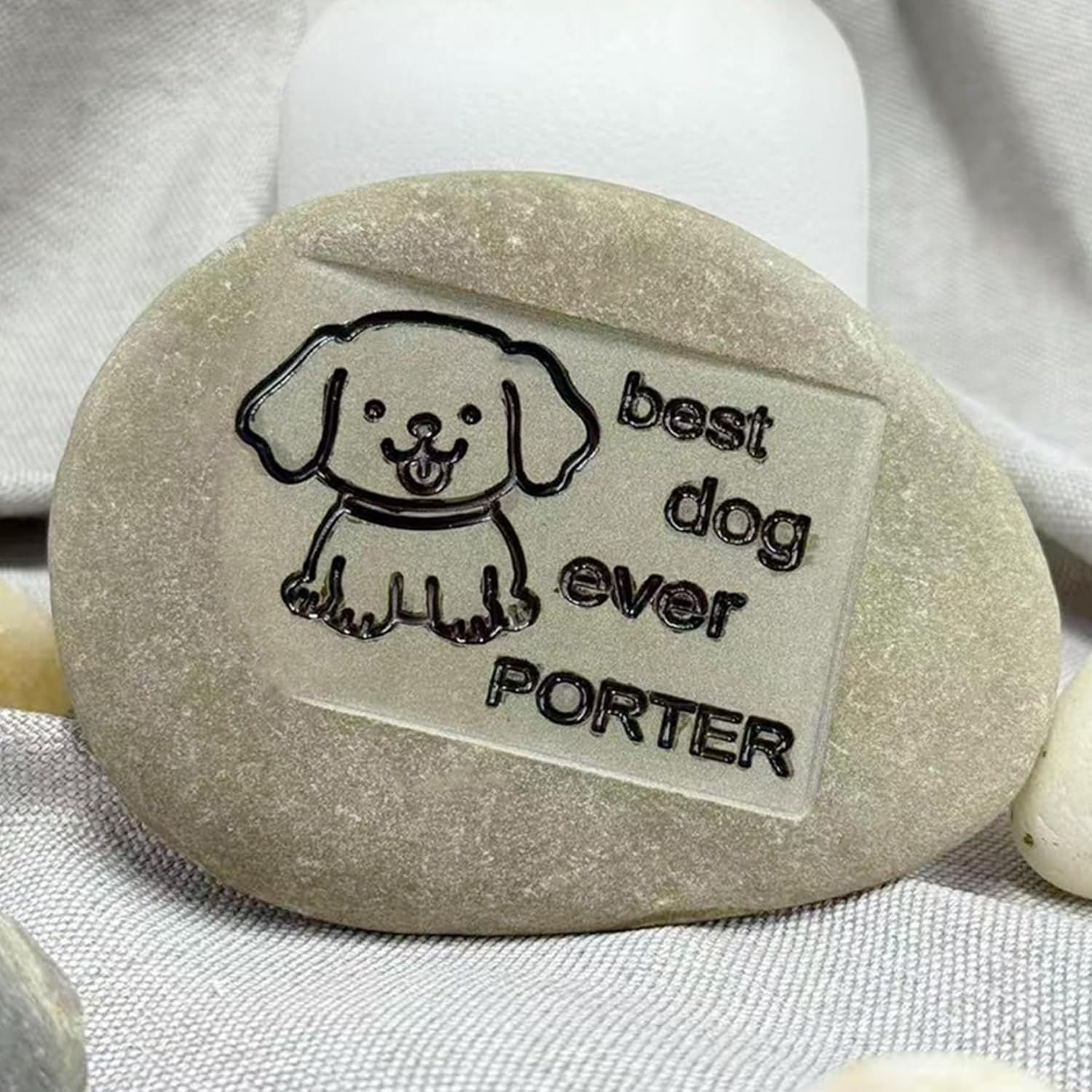 Handmade Pet Memorial Stone with Dog Design – Personalized Engraved Natural River Stone for Pet Loss, Garden or Grave Marker, Dog Memorial Gift