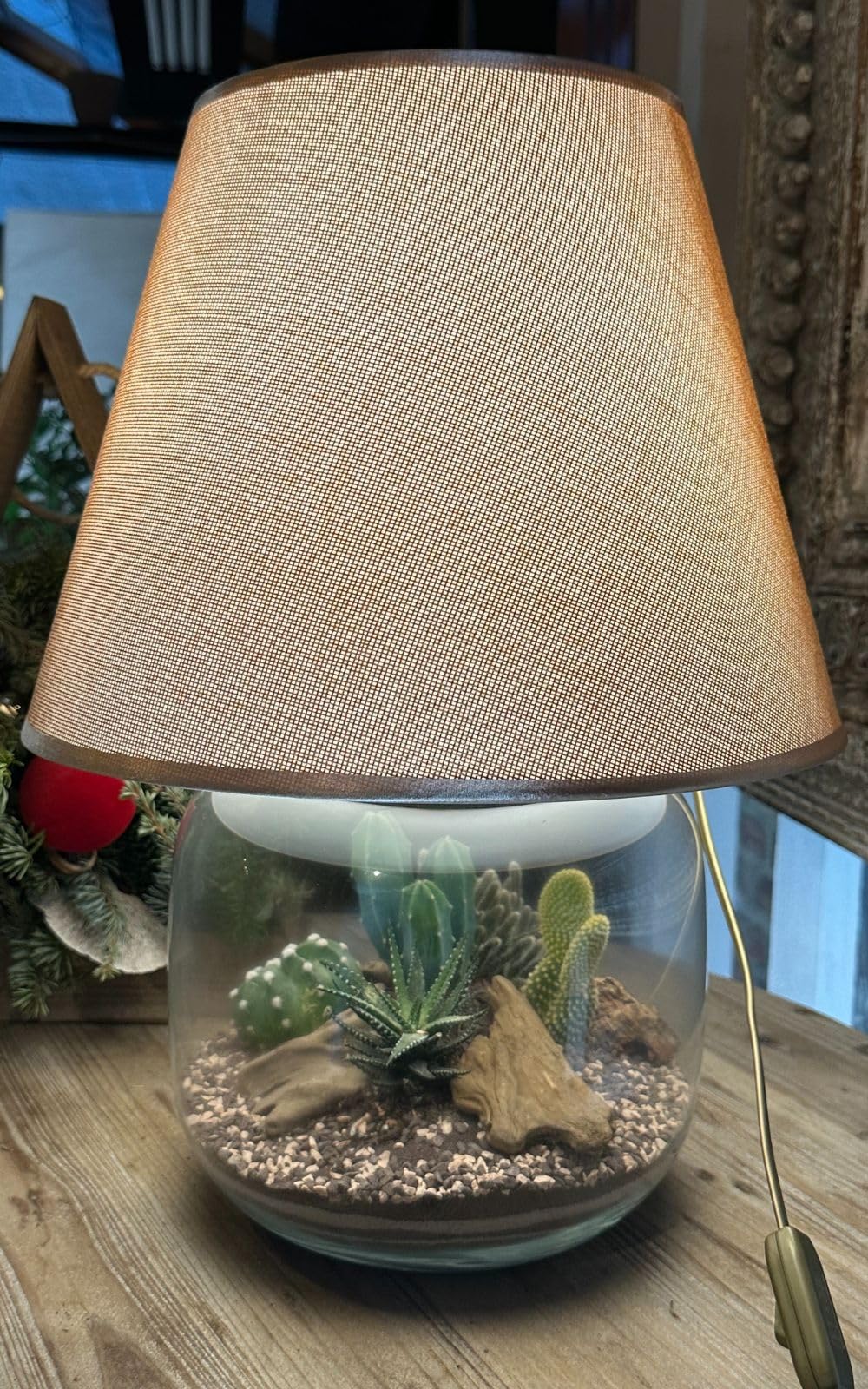 Kit Terrarium Lamparium Grande con Piante Grasse | Vaso in Vetro Ø23,5 cm con Paralume Incluso | Include Substrati, Accessori e Terrario Fai-da-Te