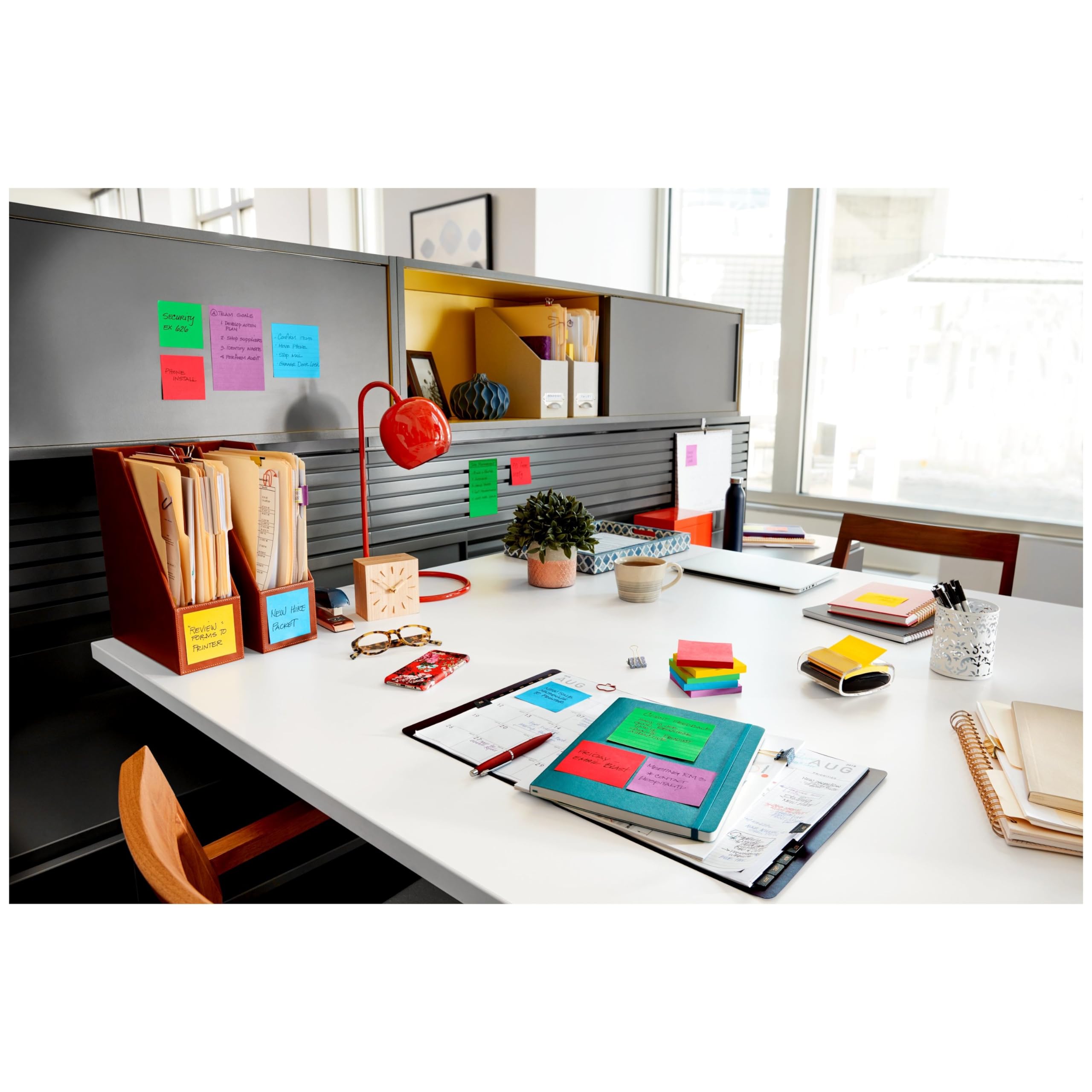 Post-it Super Sticky linierte Notizblöcke, 3 Haftnotizblöcke, 10,2 x 15,2 cm, Schulbedarf und Büroprodukte, ideal für Lehrbücher, Notizbücher, Wände und vertikale Oberflächen, Playful Primaries | Schulbedarf und Bürobedarf, 2-fache Haftkraft