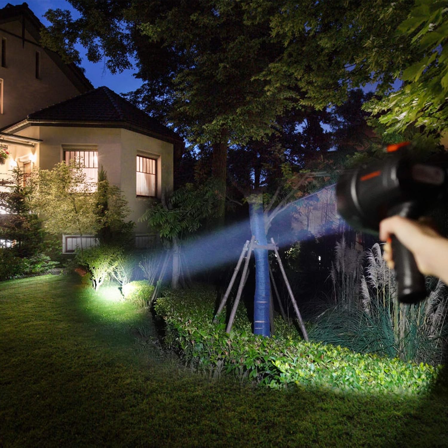 Best Quality 🔥 GOODSMANN Spotlight Hunting Camo Portable Handheld Light 1500 Lumen Realtree-APSnow Halogen Lighting 12V with Oxford Bag TacticPro H102-02