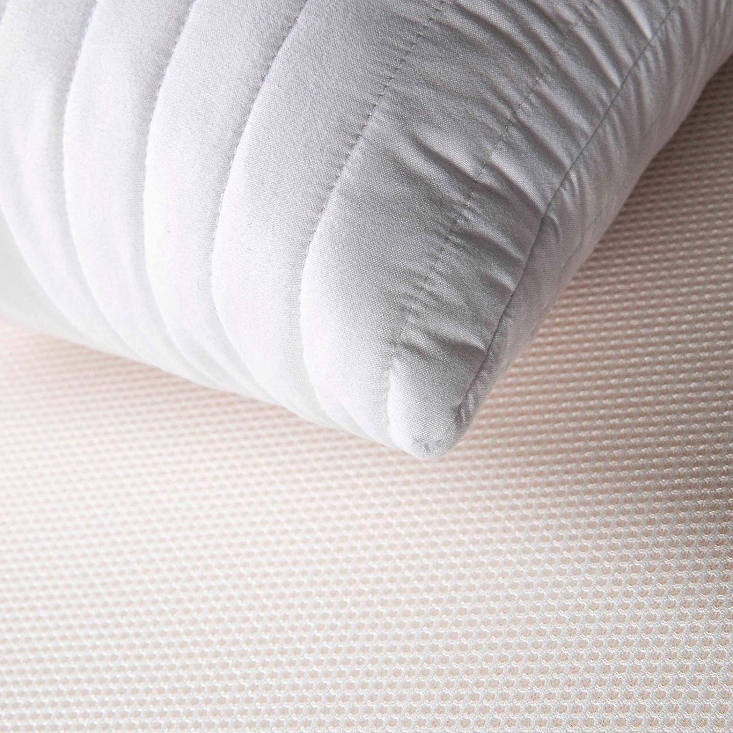 EvergreenWeb - Colchón 140x200 de espumación Alto 15 cm + 2 Almohadas Viscoelásticas Gratuitas, Revestimiento en Air Space, Tejido Transpirable, Ortopédico, para Todas Camas - Blanco