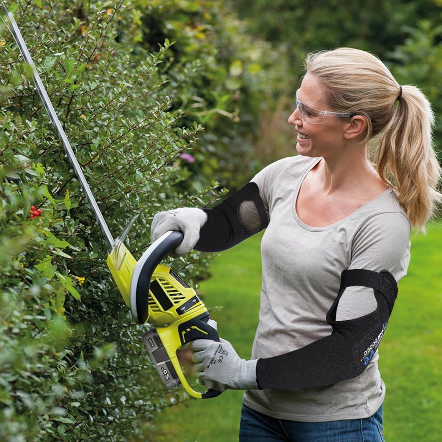 Cut Resistant Farmers Sleeves - A6 Protection with Thumb Hole, Arm Protectors, for Gardening, Welding, Kitchen