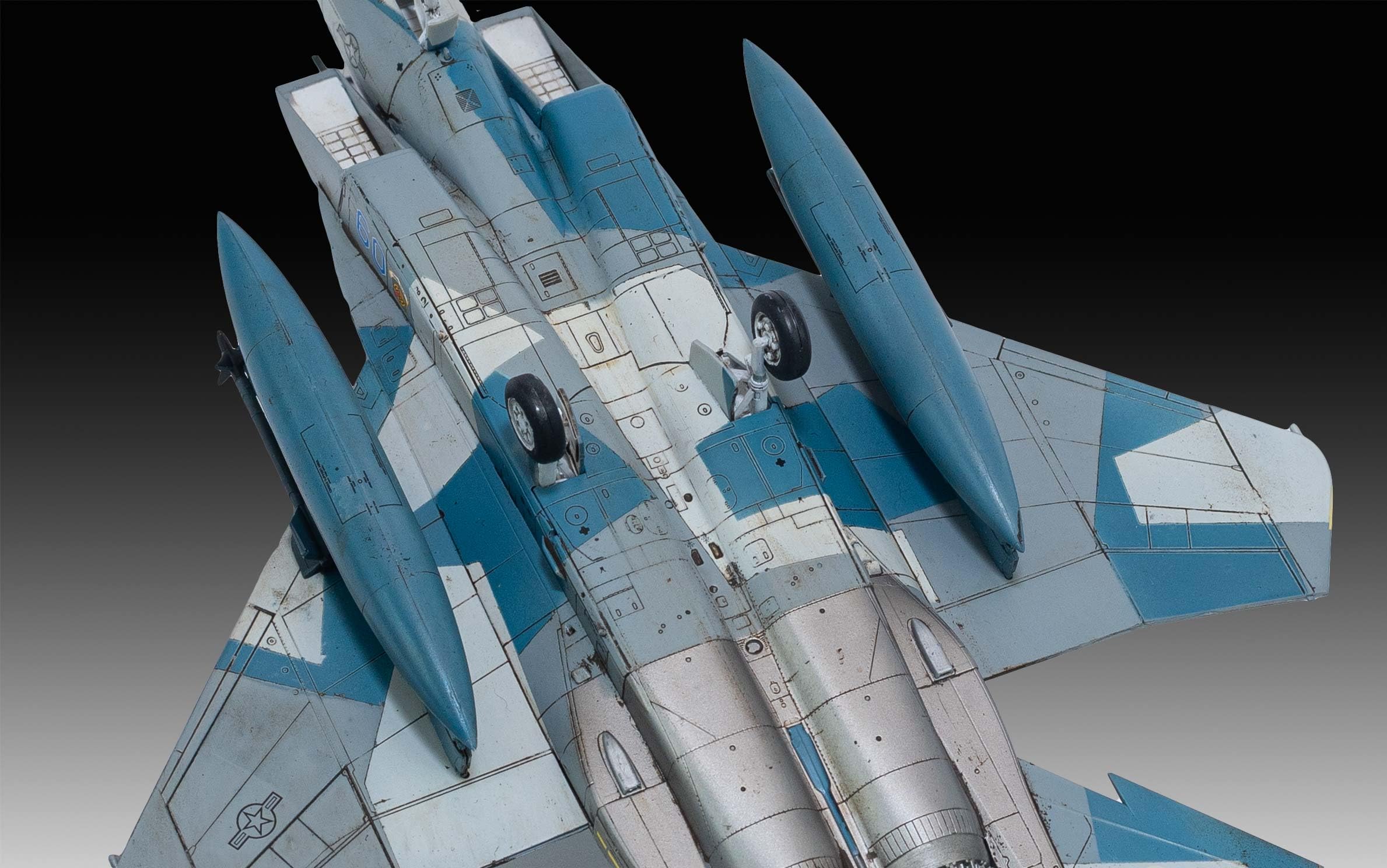 Amazon | ドイツレベル 1/72 ボーイング F-15C イーグル プラモデル