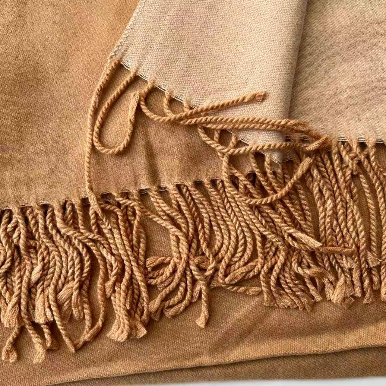Cashmere Blend Winter Scarf with Fringe, Two-Tone Color Block Design, Soft Warm, Fall Scarf, Shawl Wraps for Women,190 * 63cm