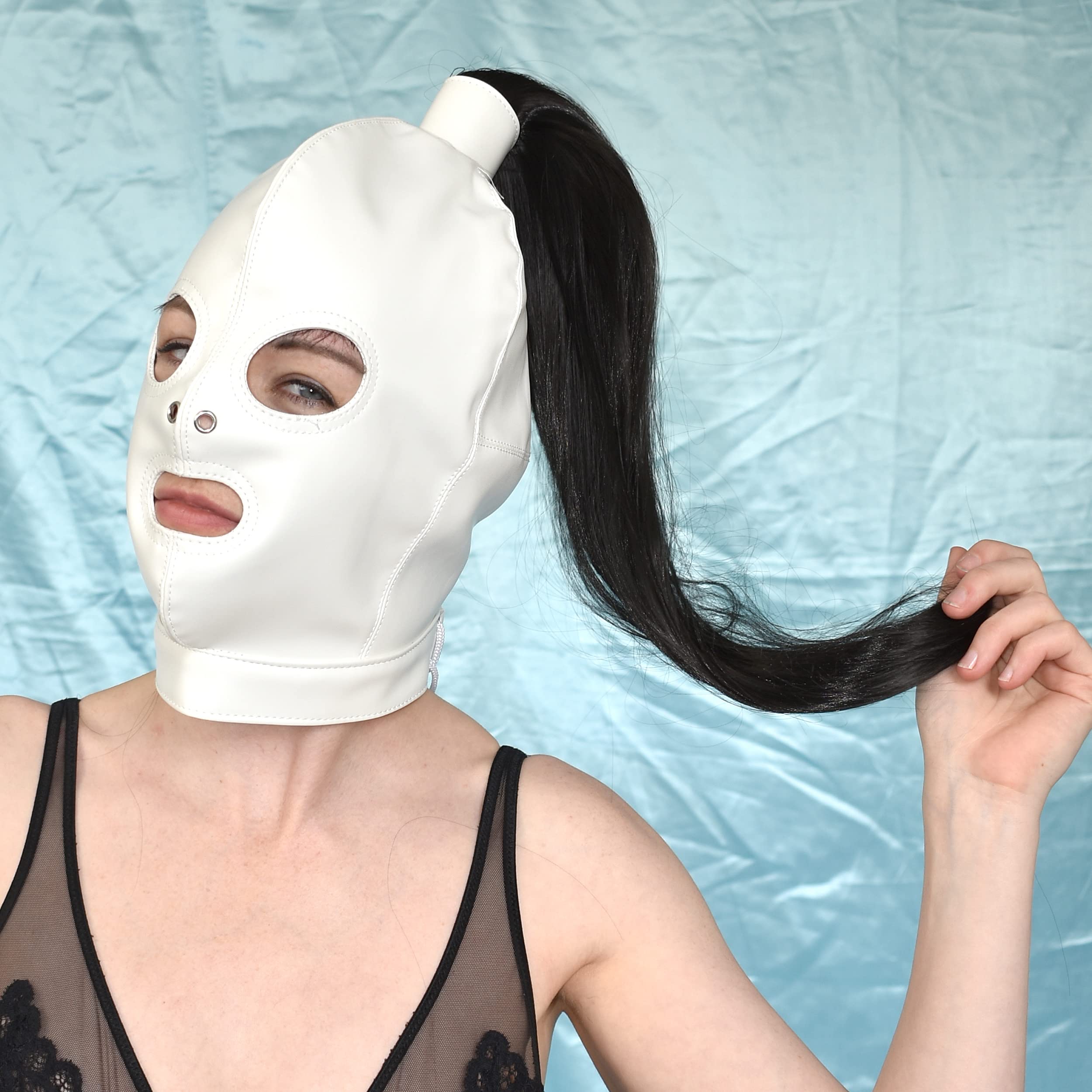 Masque en similicuir avec tresse et ouvertures pour les yeux et la bouche - Cagoule avec cheveux - Masque pour Halloween, carnaval
