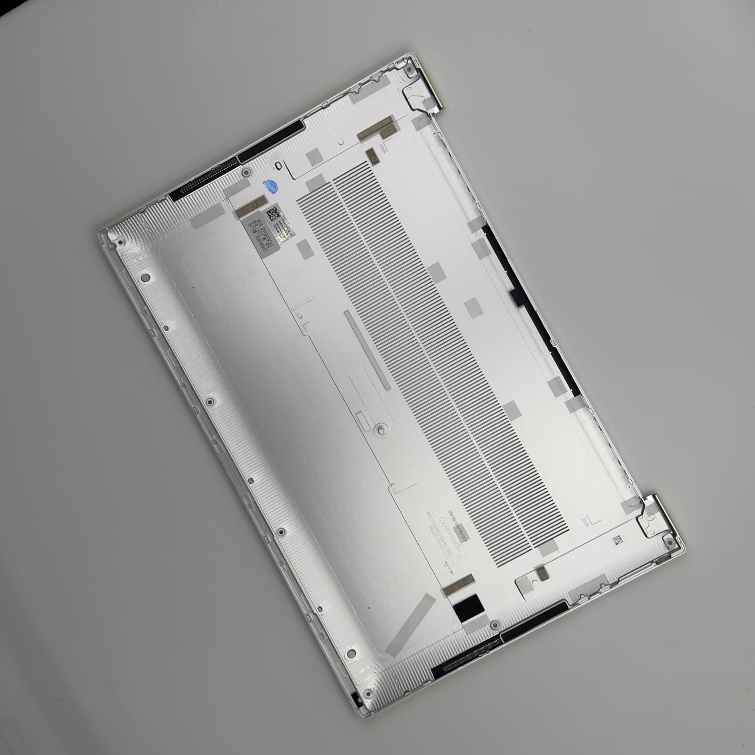 Replacement Lower Case Bottom Base Cover for DELL XPS 9700 9710 Silver 0RTGNV RTGNV