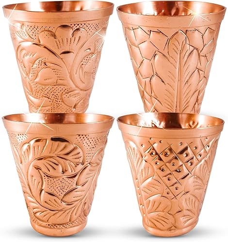 Kamojo - Juego de 4 vasos de chupito de cobre puro 2 oz Barware personalizado en relieve para Moscow Mules cócteles y tiradores Juego de 4