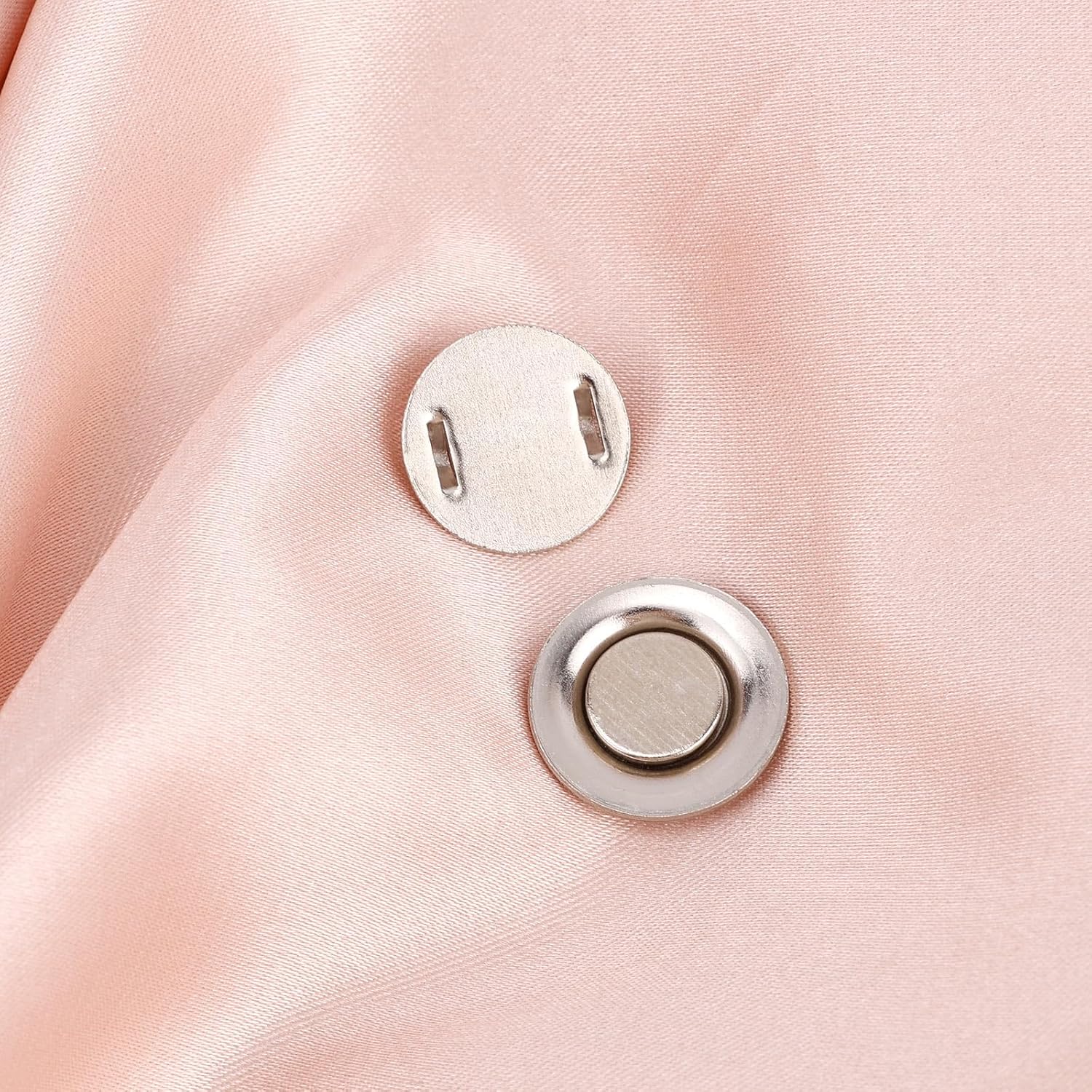 6pcs Mini Magnetic Pin Brooch Converters, Almost Invisible Magnetic Brooch Adapters Mini Metal Pin Backs for Boutonniere Corsage Badge & Tie Clip Non-Invasive Attachment