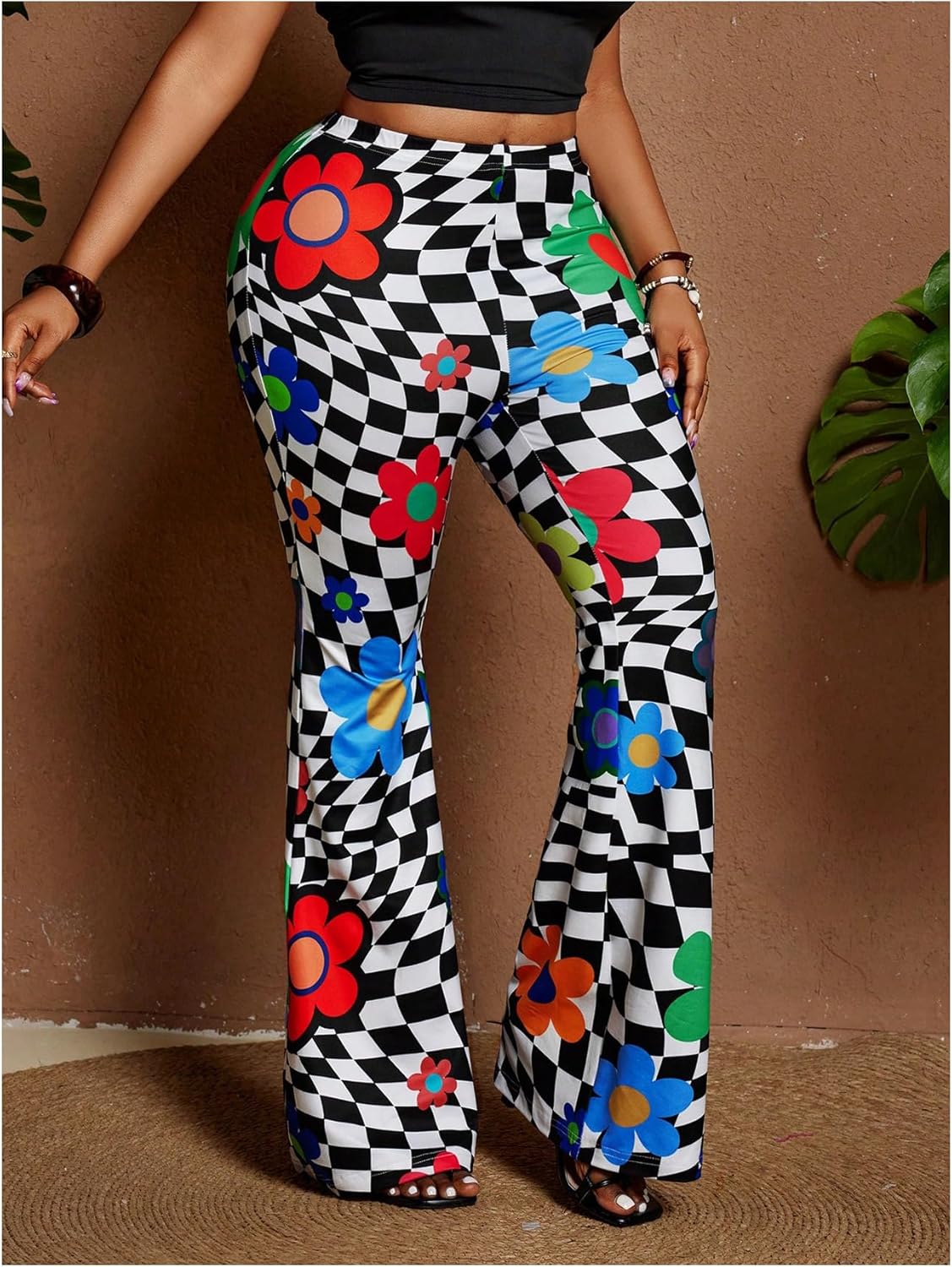 WDIRARA Women's Plus Size Floral Checkered Flare Pants Elastic Waist Bootcut Pants - Image 3