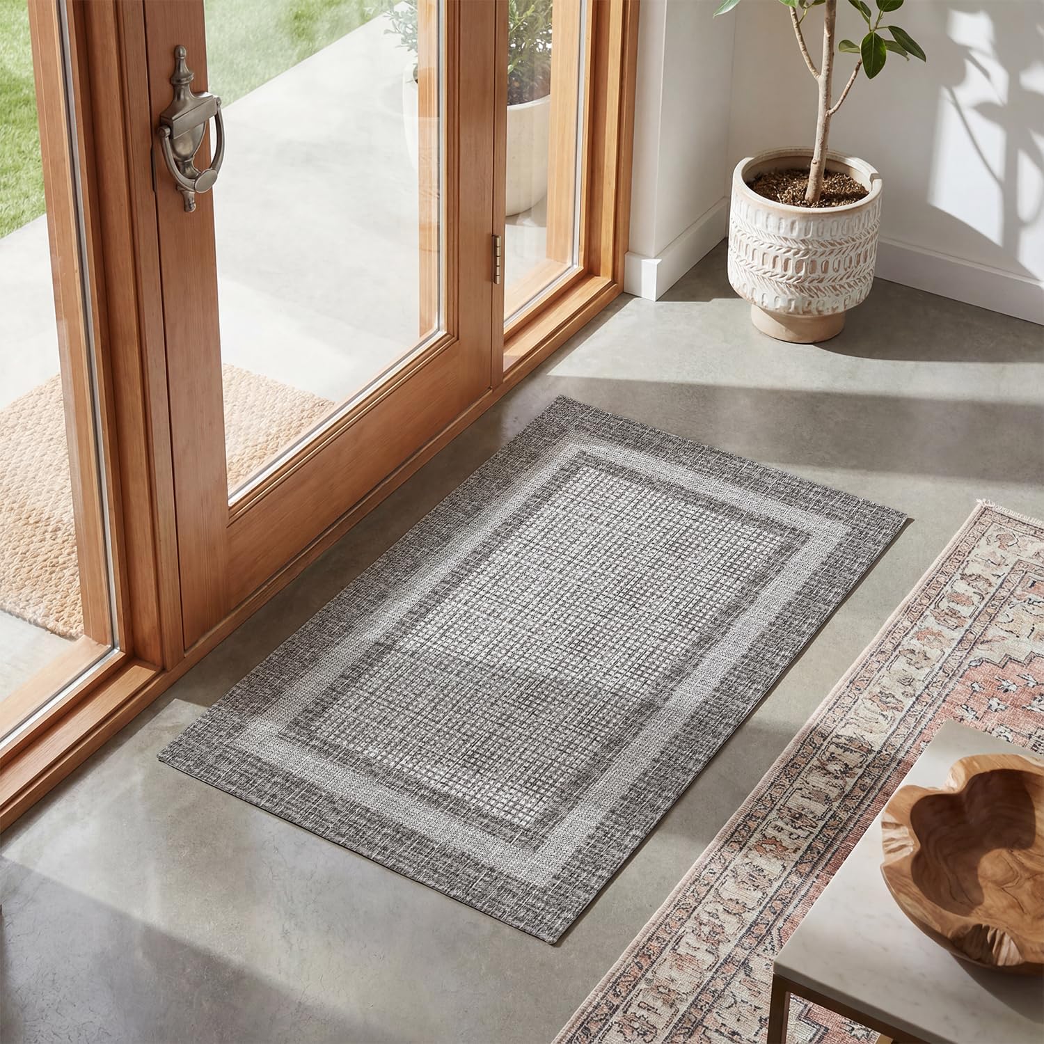 Artoid Mode Grey Rectangle Plaid Washable Doormat, Seasonal Decor Non Slip Low-Profile Absorbent Natural Rubber Back Door Mat 24x35 Inch