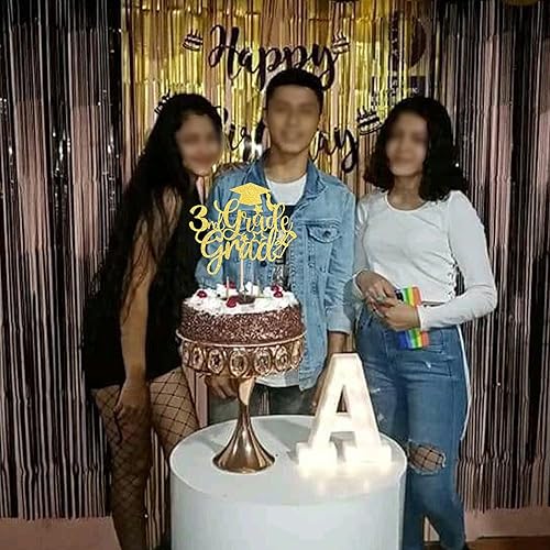 Miniatura 4 de 1 pieza de decoración de pastel de tercer grado con purpurina para la clase de 2023, tapa de felicitaciones de graduación de tercer grado para niños