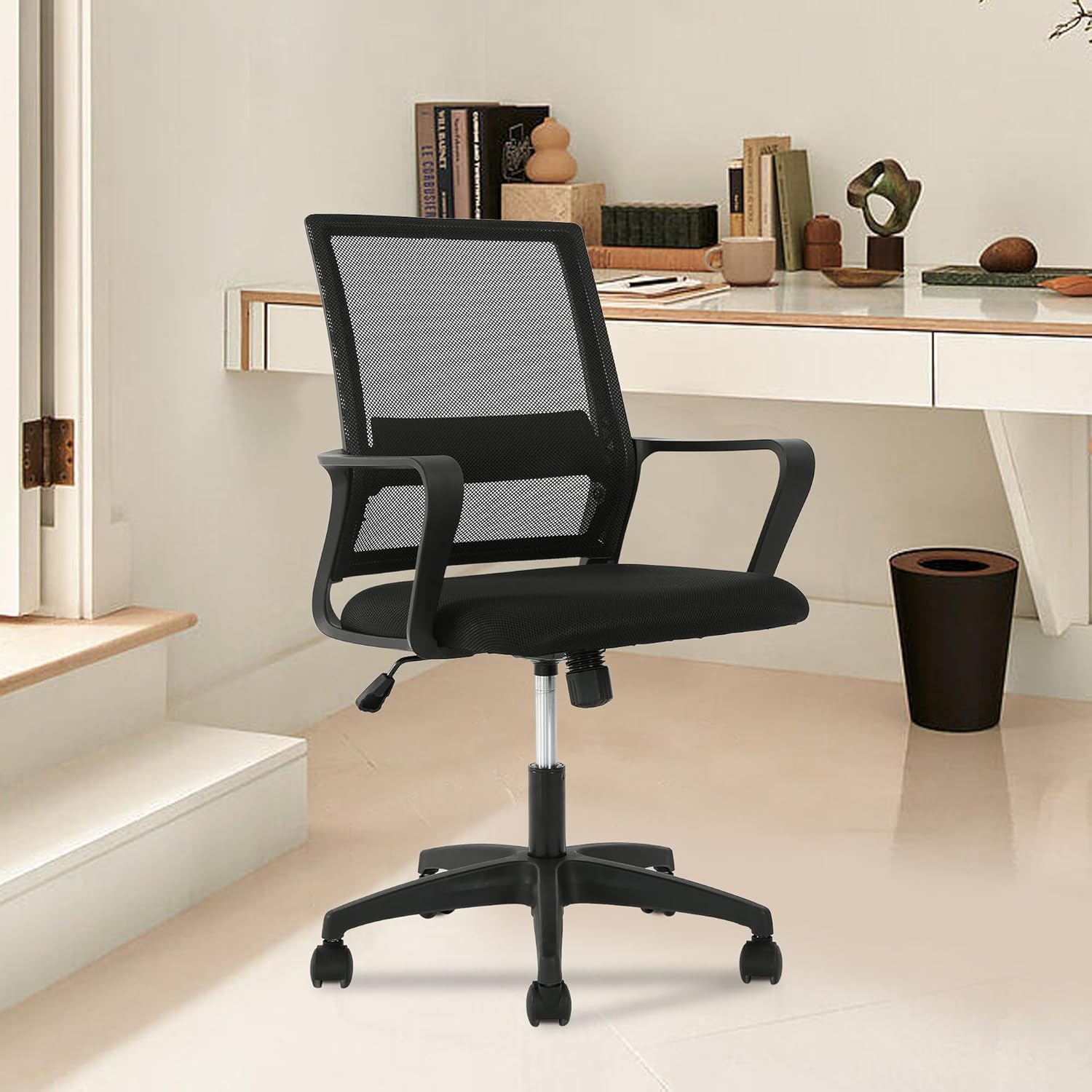 Chair backrest with highlighted lumbar support area