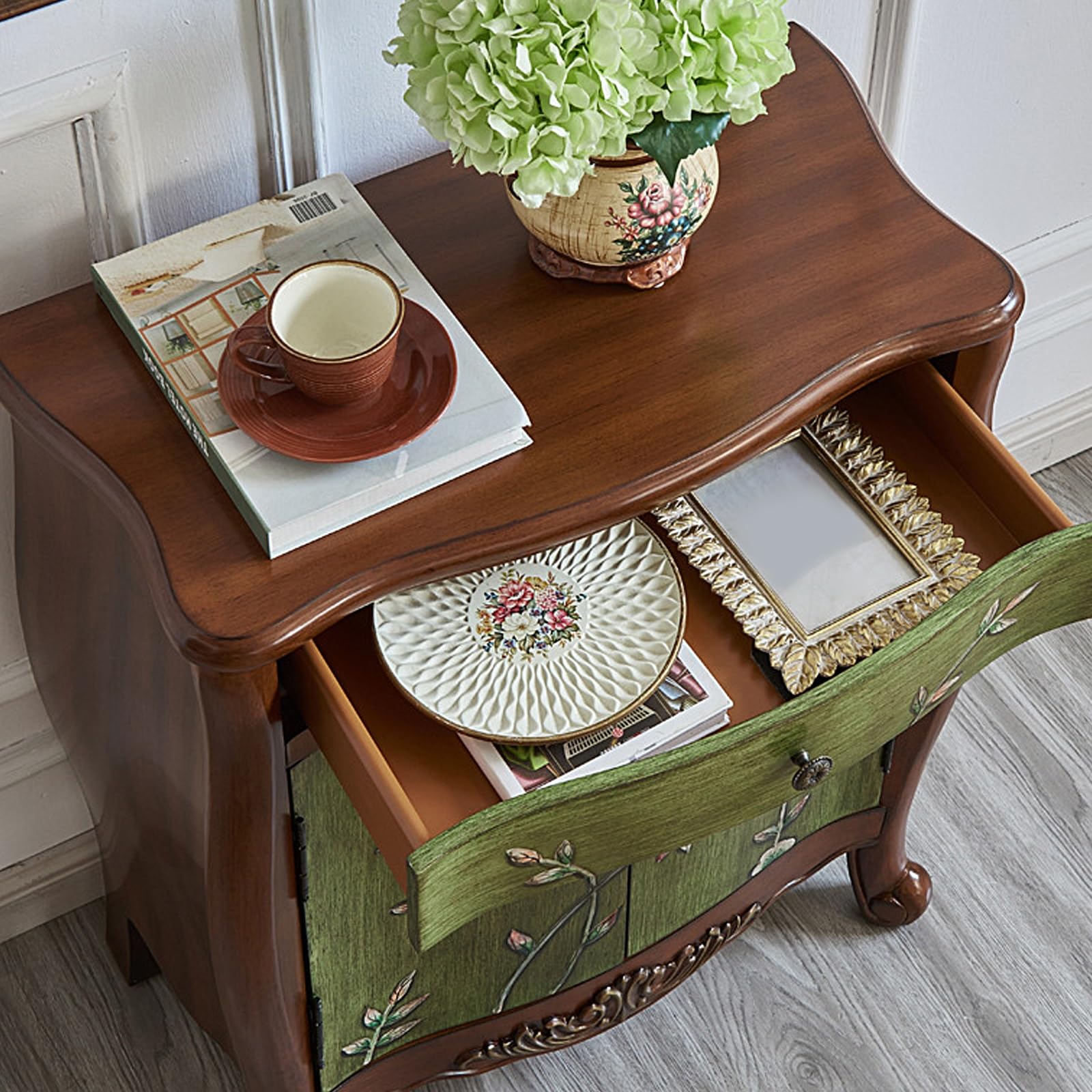 Szafka na Biżuterię z 1 Szufladą i 2 Drzwiami Drewniana Szafka Boczna Szafki do Sypialni Meble Malowane w Stylu Retro (Orzech i Zieleń, 66 * 33 * 77.5cm)