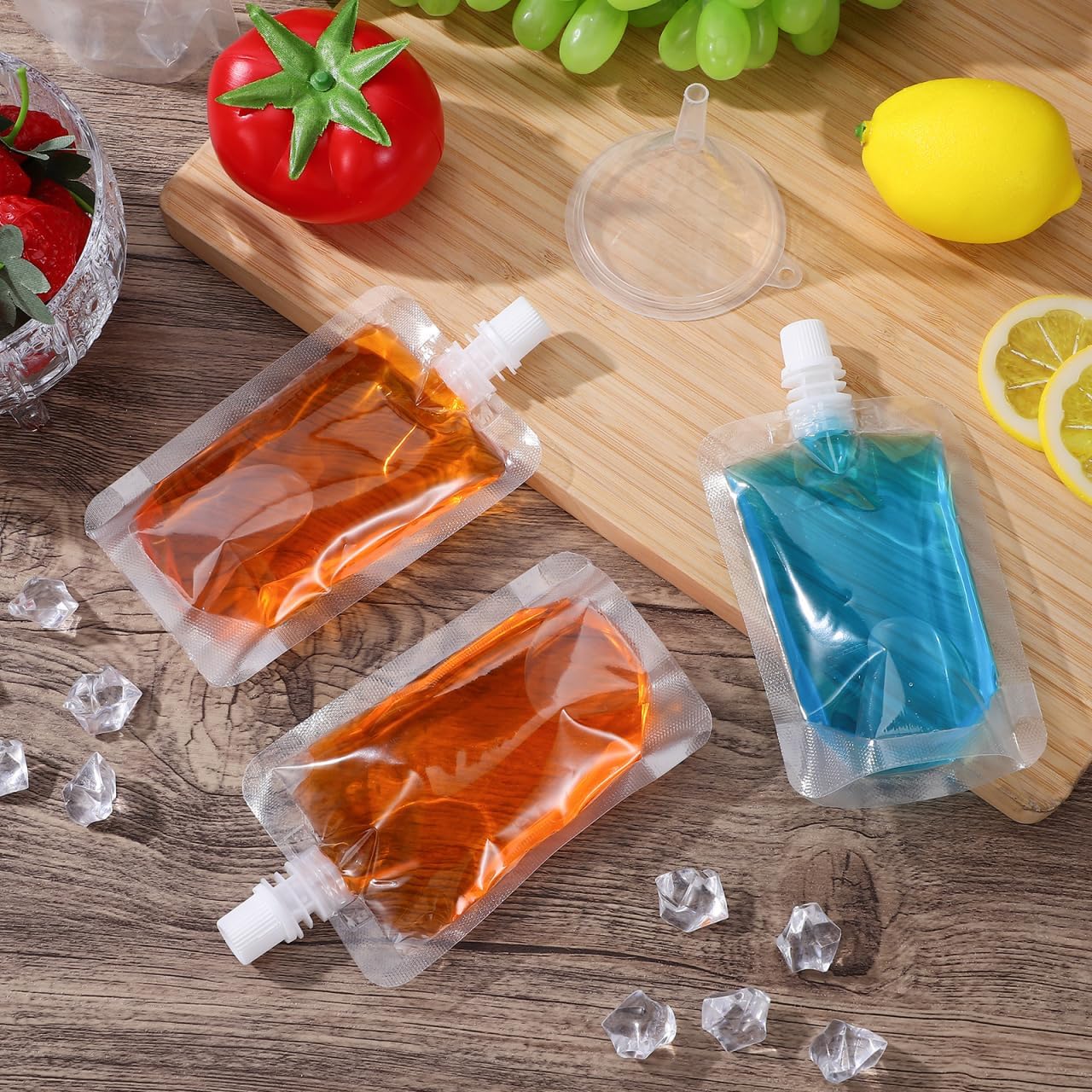Yardwe Transparent Stand-up Spout Pouches 6.14X3.42X0.62In Reusable Juice Bags with Funnels Leakproof Sealable Drink Pouches for Soy Milk Smoothies Outdoor Camping Picnic